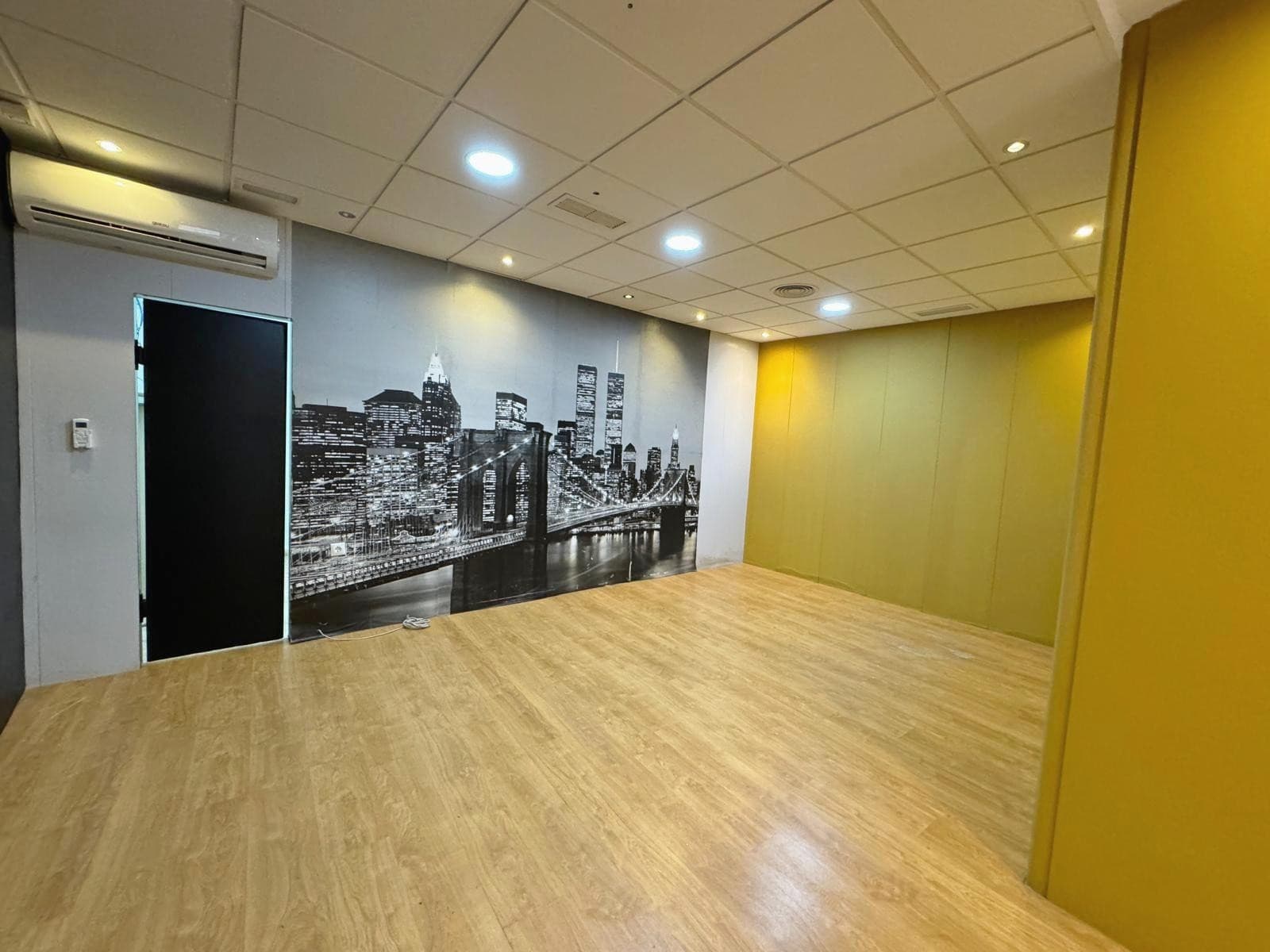 Gallery image