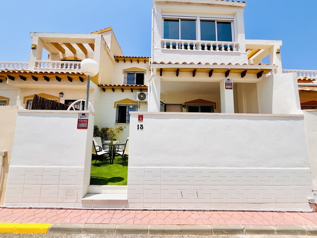 Presenting this beautifully renovated 3-bedroom, 2-bathroom townhouse perfectly situated in a quiet and well-maintained residential area of Playa Flamenca. The property has been stylishly updated throughout, offering a bright open-plan living and dining space with a modern, fully fitted kitchen.On the ground floor, there’s a convenient double bedroom and a beautifully refurbished bathroom. Upstairs, you’ll find two further spacious bedrooms and an additional modern bathroom. Set within a secure, peaceful community, residents can also enjoy a lovely communal pool and landscaped gardens.Located just a short drive from beaches, golf courses, shops and restaurants, this home is ideal as a permanent residence, holiday getaway or investment opportunity.