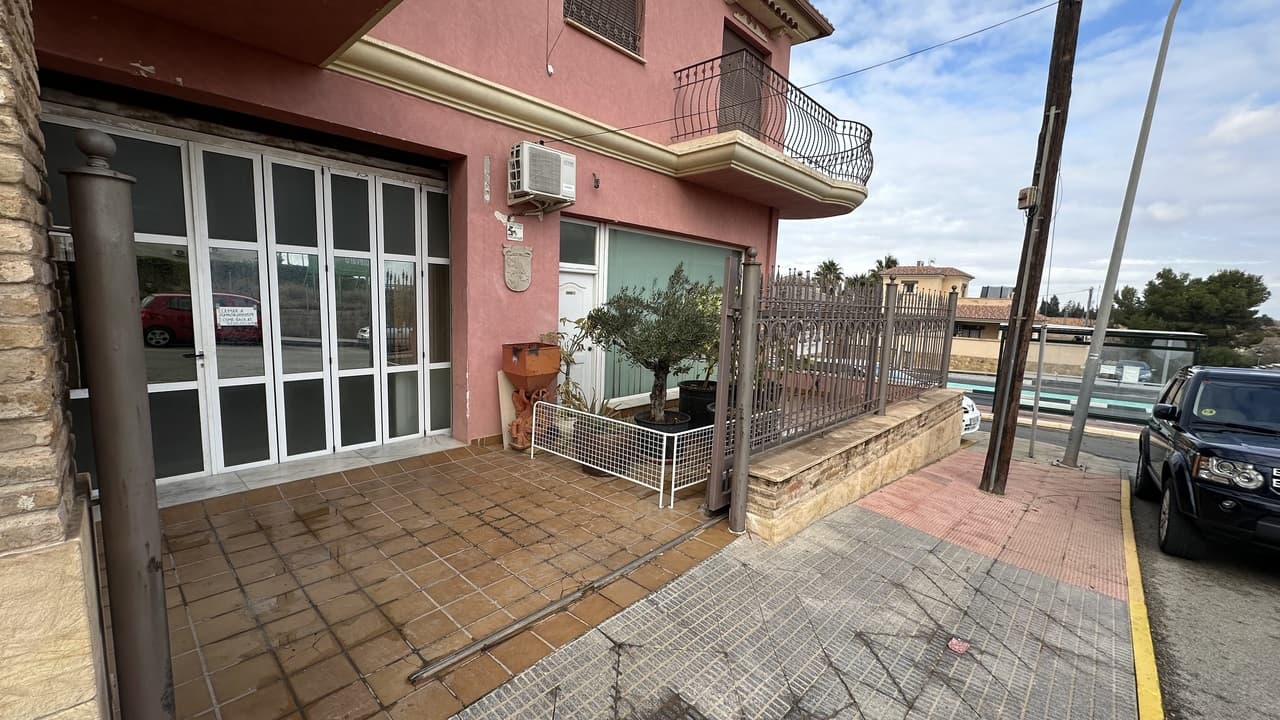 Gallery image