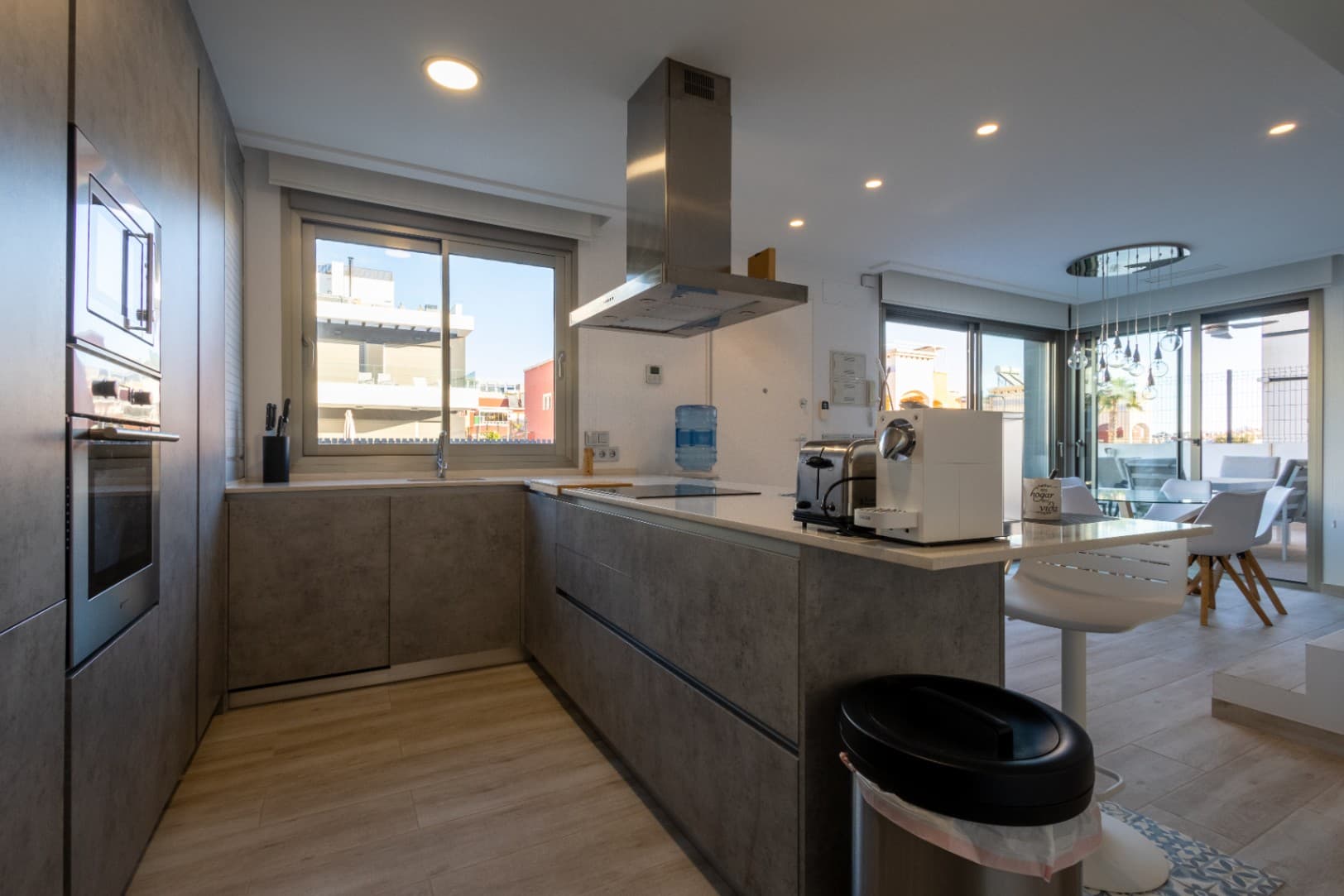 Located in Orihuela Costa, this charming chalet offers a unique opportunity to live in a paradise-like environment. With a design that combines comfort and style, this property is ideal for both enjoying vacations and for permanent residence.Distribution and SpacesWith a built area of 119 m² and a usable area of 97 m², this chalet features 4 bedrooms and 3 bathrooms, providing ample and comfortable space for the whole family. The favorable layout of the spaces allows you to enjoy every square meter, with areas that promote togetherness and relaxation.Exterior and GardenThe chalet sits on an elegant 180 m² plot, which includes a private garden, perfect for enjoying the sunny climate of the region. This outdoor space offers the opportunity to create a personal oasis, ideal for family gatherings or simply to relax in the tranquility of the natural surroundings. The terrace, though not specified, invites you to imagine colorful moments outdoors.Additional FeaturesThis property stands out for having cool/heat air conditioning, ensuring a pleasant environment throughout the year. Additionally, the private pool adds a touch of luxury and exclusivity to the home, perfect for warm summer days or for enjoying a refreshing swim at any time. The house comes fully furnished, meaning it is ready to be inhabited without the need to worry about furniture.Safety and ComfortSafety is present in this property, equipped with an alarm system that provides peace of mind to its residents. It also has a storage room, providing additional space to organize belongings and keep the home in perfect order.This chalet in Orihuela Costa is more than just a simple residence; it is a lifestyle. The combination of its privileged location, functional design, and exceptional features make this property a perfect place to create unforgettable memories. Visiting this chalet is a step towards a new way of living, surrounded by nature and close to the beautiful coast of Alicante.