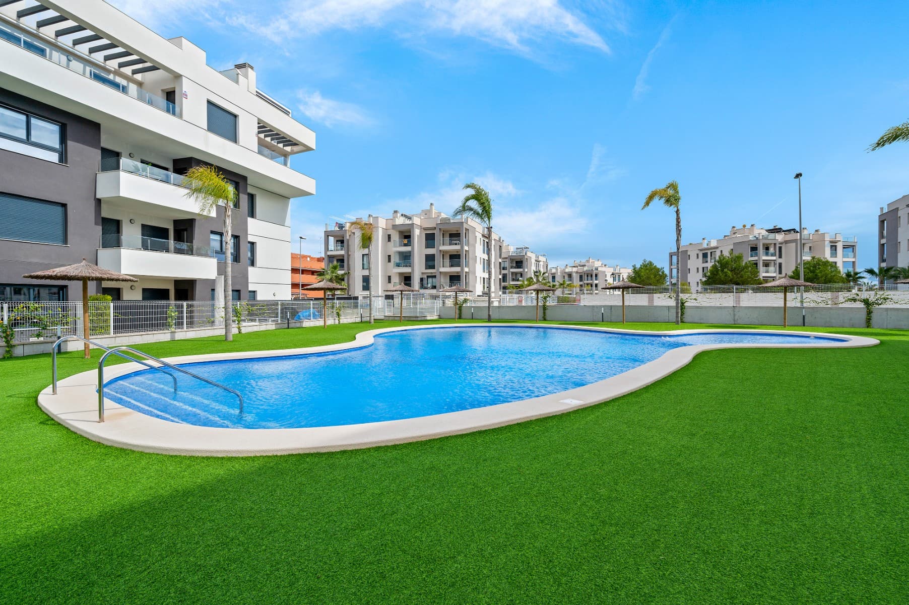 Discover this beautiful and stylishly finished penthouse corner apartment in the popular Villamartin, just 4 km from the sunny beaches of the Costa Blanca.

The property features 3 spacious bedrooms, one of which has a modern ensuite bathroom, and a total of 2 elegant bathrooms. The bright and open living space flows seamlessly onto a generous terrace, topped with a private solarium where you can enjoy breathtaking sea views.

The kitchen is fully equipped with all appliances, and there is a storage room within the apartment.

Perfect for those seeking comfort, space, and a touch of luxury under the Spanish sun.

There is a large communal swimming pool and the apartment comes with a private parking space in the secured parking area at the front of the building.

Be surprised by the charm and location of this unique property. Contact us today for more information or a viewing!