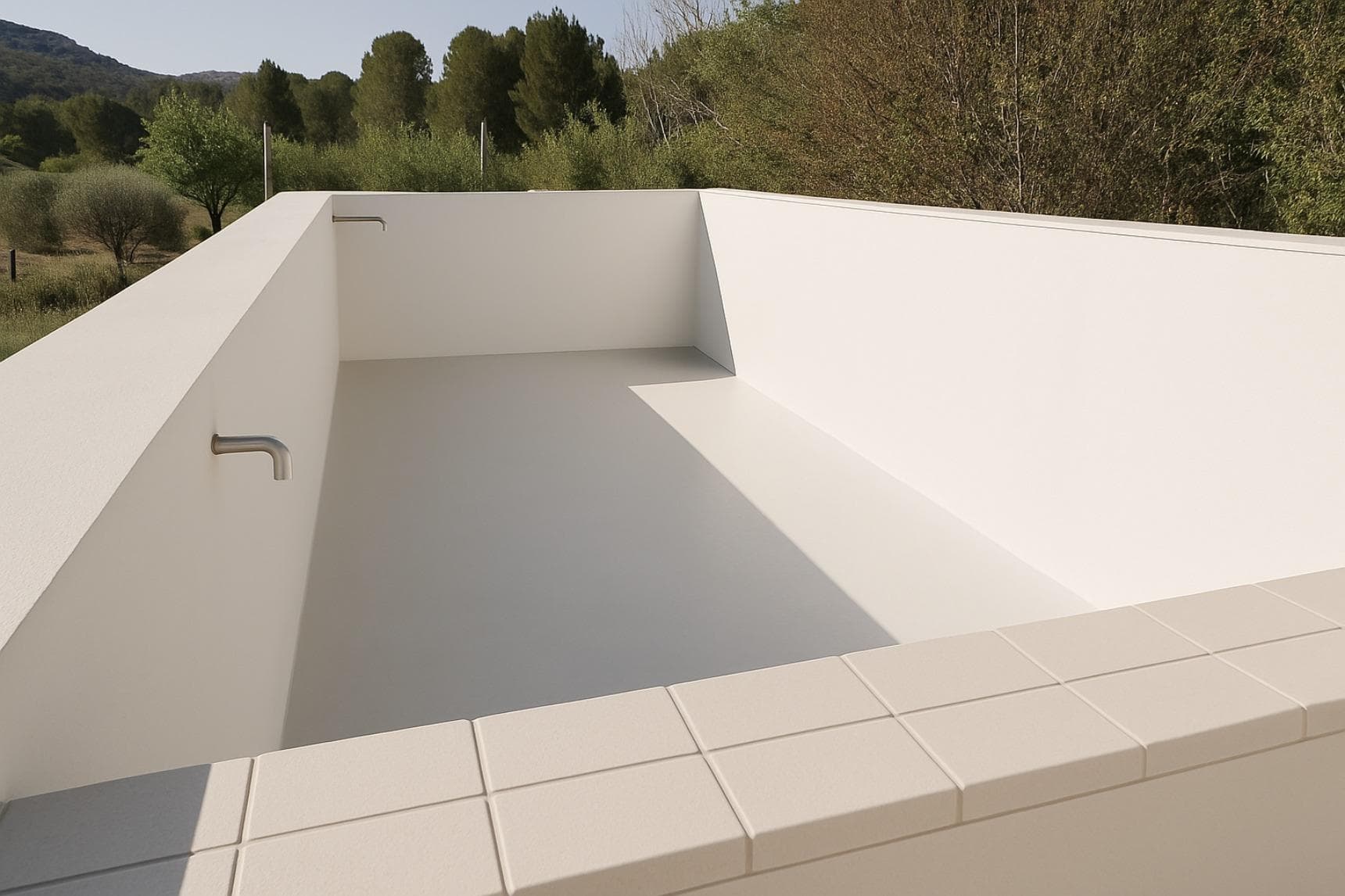 ¡ ALGUNA DE LAS FOTOS PUEDEN TENER RECREACIONES VIRTUALES DEL ESTADO DE LA VIVIENDA ¡¡¡ Descubre este encantador chalet ubicado en la hermosa zona de Monovar, Comunidad Valenciana. Con una generosa superficie , esta propiedad cuenta con **5 habitaciones** luminosas y un baño completo que se adapta a todas tus necesidades familiares. Su orientación sur garantiza abundante luz natural durante todo el día ☀️. Entre las características destacadas del inmueble podrás disfrutar de su acogedor suelo de gres, carpintería exterior de madera y funcionalidad total: ¡un amplio garaje doble 🚗 para dos vehículos! Imagina pasar momentos inolvidables junto a tu familia o amigos alrededor de la barbacoa 🍖 mientras disfrutas del jardín bien cuidado 🏵️ y te refrescas en tu propia piscina 🌊.  Este chalet también ofrece otras comodidades como despensa, lavandería y un mirador donde poder relajarte disfrutando vistas despejadas hacia los árboles 💚🌳. Además está situado cerca de rutas rurales ideales para senderismo 😊; ¡tendrás todo lo necesario al alcance! No pierdas esta magnífica oportunidad por solo **180000 €**💰 - Ven a verlo hoy mismo!