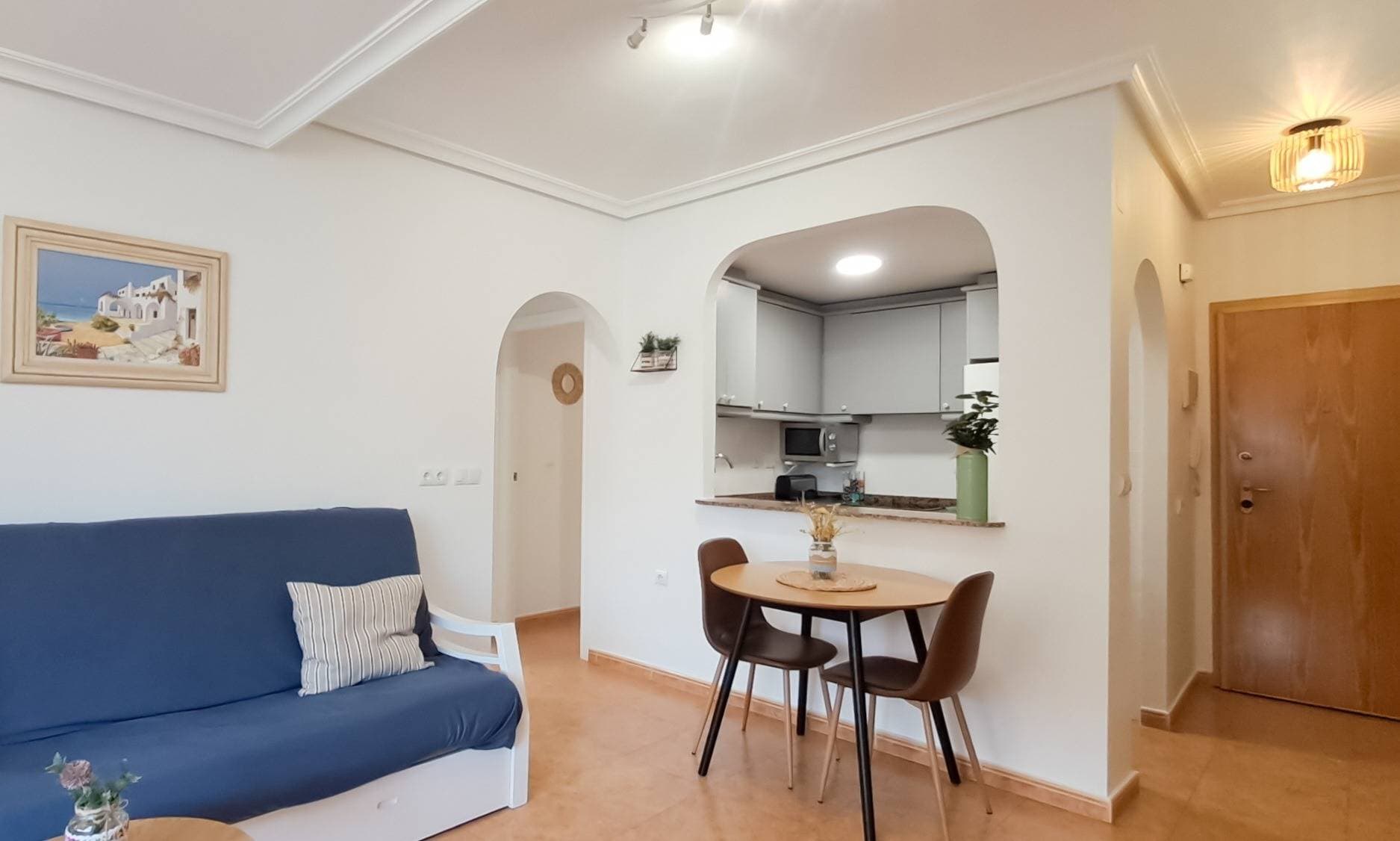 This fourth-floor ático apartment offers an ideal space to enjoy a Mediterranean lifestyle. It features a large south-facing balcony where you can relax, dine, and enjoy sunlight throughout the day, with access from both the living room and the master bedroom. The thoughtfully designed interior includes an open-plan living room and kitchen, two bedrooms, and a recently renovated bathroom. The living room opens directly onto the spacious balcony, providing additional room for everyday living. Situated just 200 metres from the beach, the apartment is conveniently close to all the amenities that La Mata has to offer. Contact us to arrange a viewing and discover the potential of this well-located home.