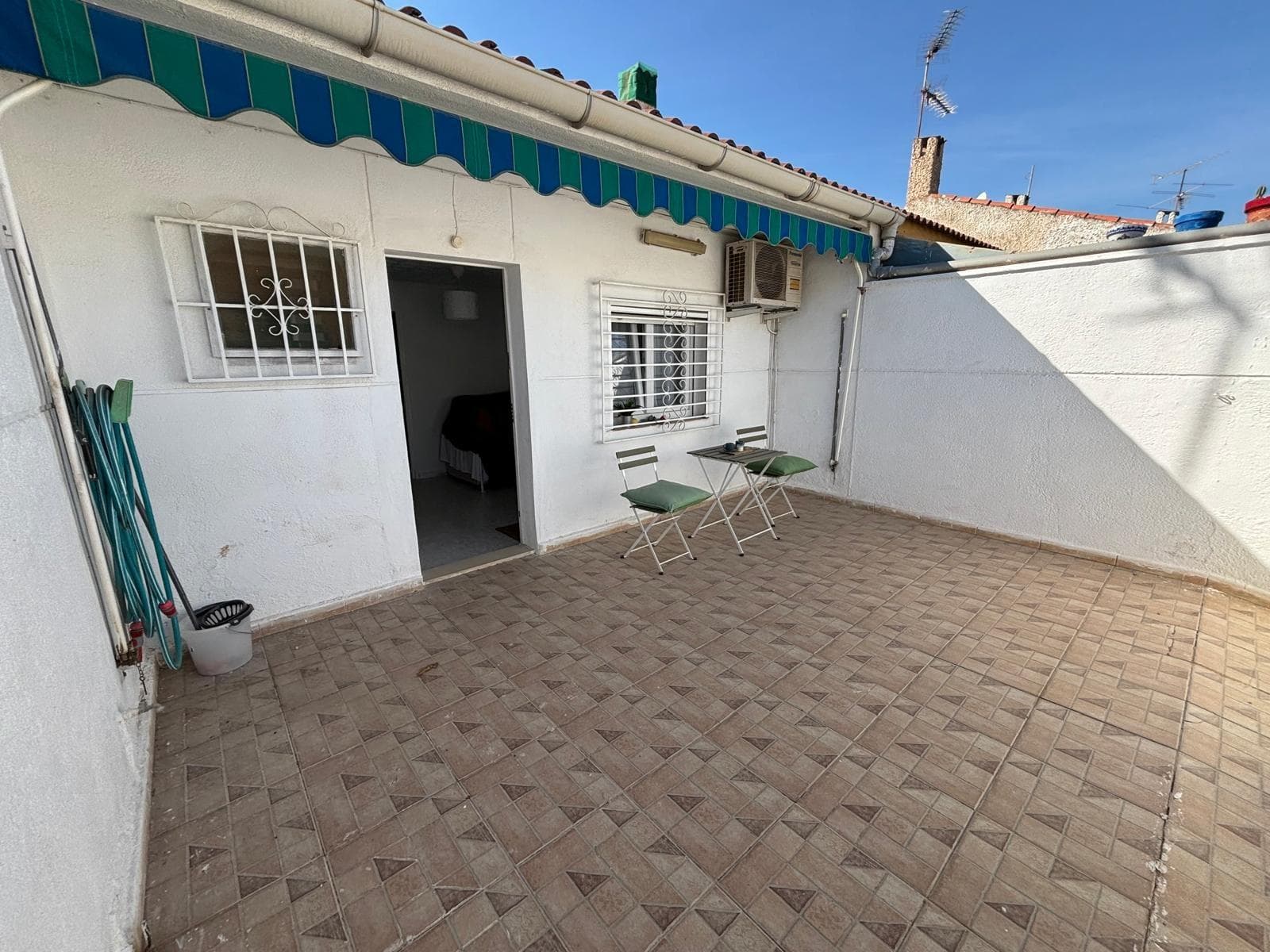 Bedrooms: 1, Bathrooms: 1, Bungalow in Torrevieja, Alicante, Spain