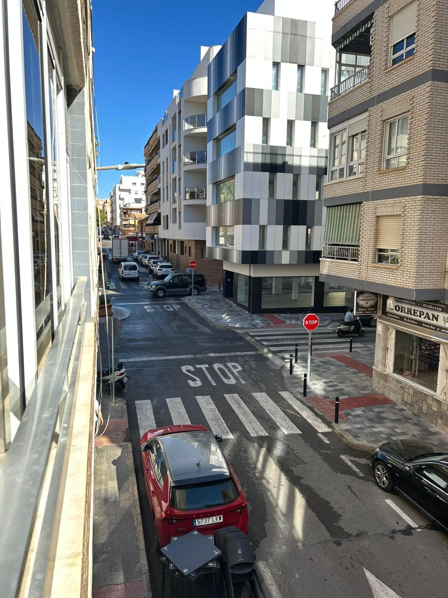 Bedrooms: 3, Bathrooms: 2, Apartment in Torrevieja, Alicante, Spain