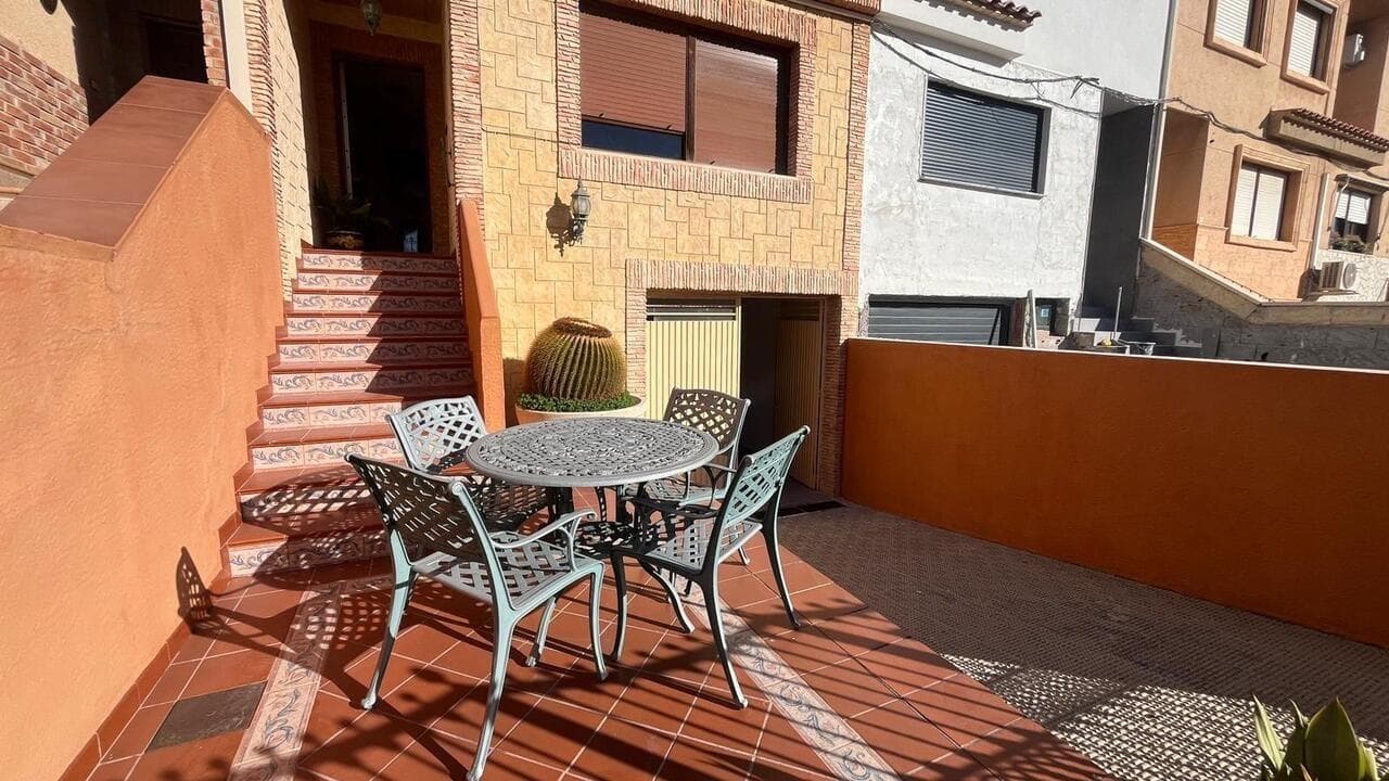 Bedrooms: 4, Bathrooms: 2, Town House in Formentera del Segura, Alicante, Spain