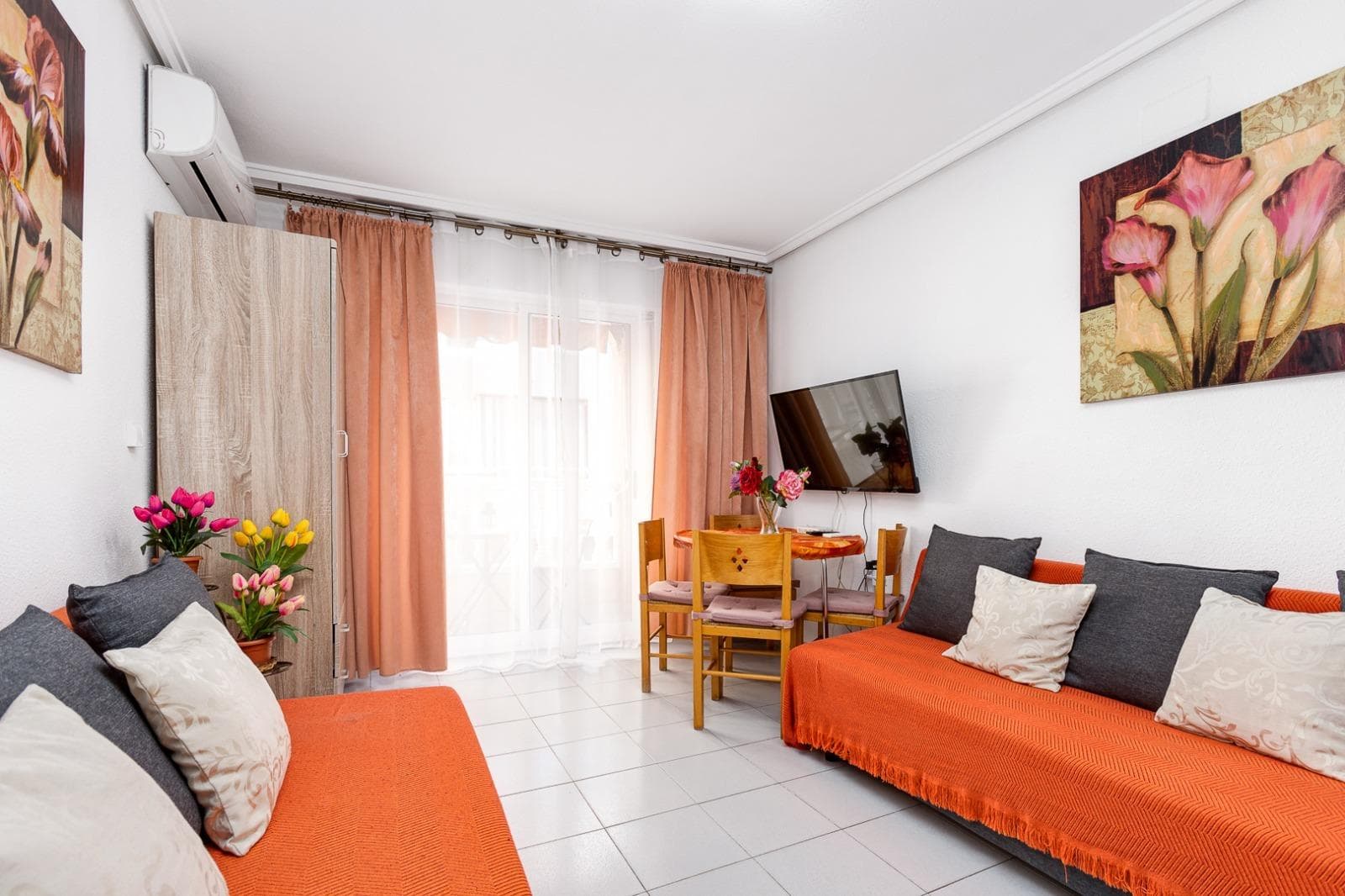 Bedrooms: 0, Bathrooms: 1, Apartment in Torrevieja, Alicante, Spain