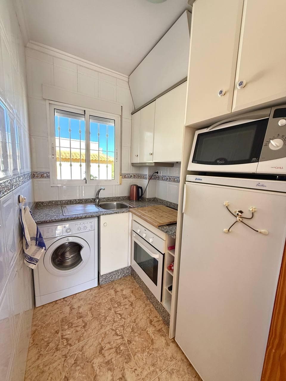 Bedrooms: 2, Bathrooms: 1, Bungalow in Orihuela  Costa, Alicante, Spain