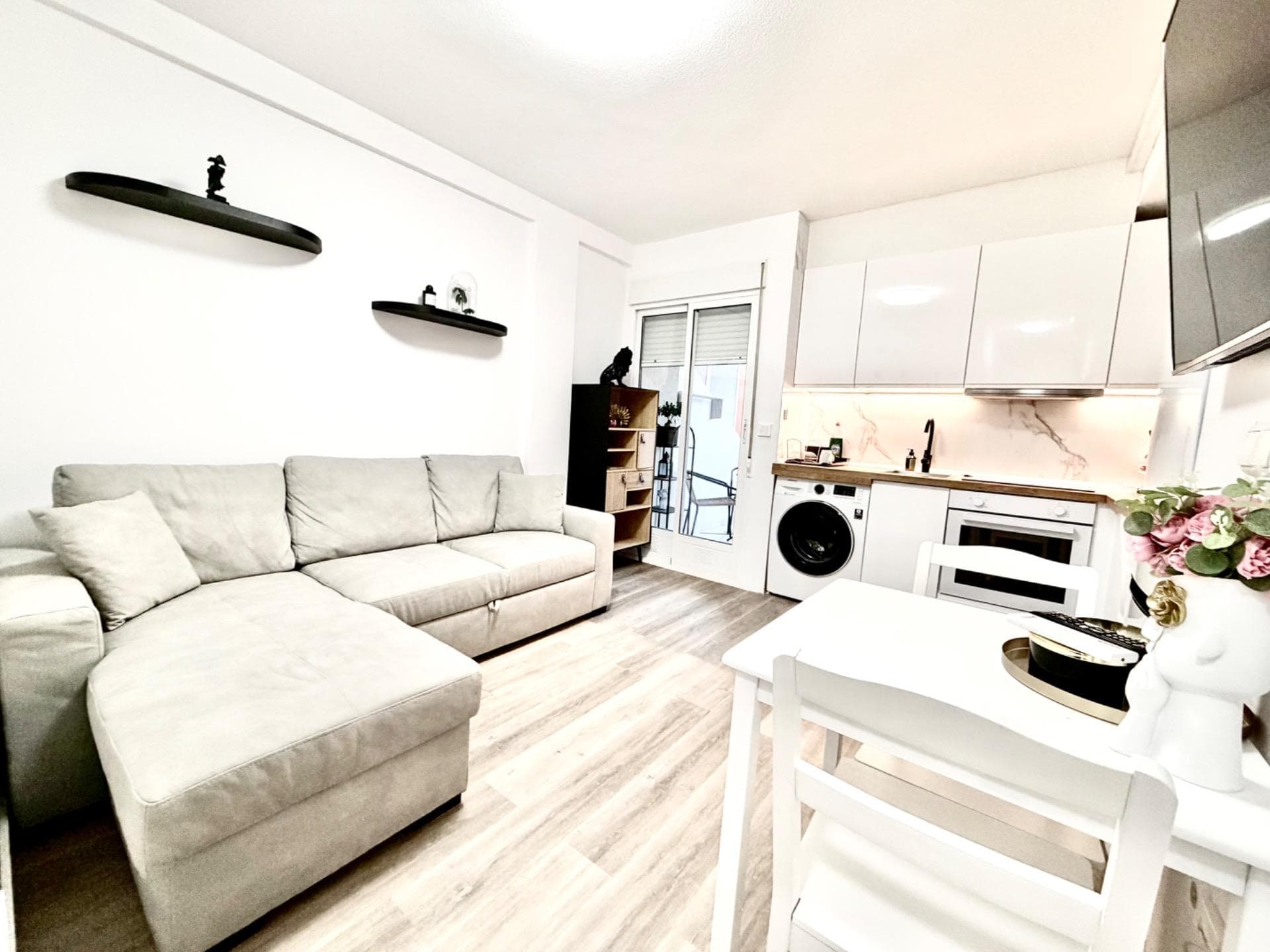 Bedrooms: 1, Bathrooms: 1, Apartment in Torrevieja, Alicante, Spain