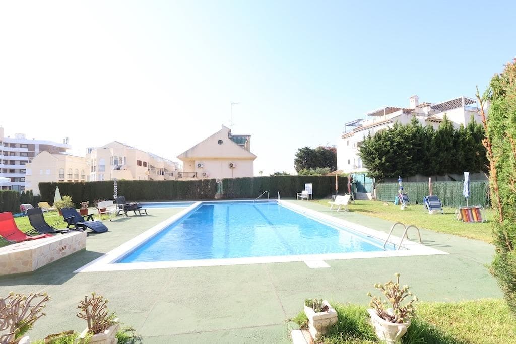 UNIQUE OPPORTUNITY! COMMERCIAL UNIT WITH CHANGE OF USE TO RESIDENTIAL – PERFECT FOR AN APARTMENT 🏠. . 📍 Location: La Zenia (beach side). . Are you looking for a safe investment or your next home? We present this commercial space, ready to be transformed into a modern and functional apartment.. . ✨ Main features:. . Area: 98 m². . Delivered with approved change-of-use license to residential ✅. . Street-facing facade with excellent natural light 🌞. . Potential for open-plan layout, 1 or 2 bedrooms. . Ideal for holiday rental, long-term rental, or private residence. . Well-established area with all amenities: transport, supermarkets, and just steps from the beach. . 💡 A perfect project for investors, renovators, or anyone looking to design their home from scratch.. . 📞 Don't miss out on this opportunity! Contact us for more information or to schedule a visit.. .