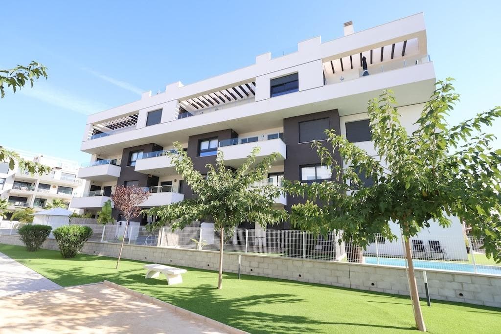 Modern & Move-In Ready Apartment in Villamartin – Costa Blanca South. . Located in the highly sought-after area of Villamartin on the Costa Blanca South, this immaculately presented second-floor apartment with two bedrooms and two bathrooms offers a luxurious living experience in a central location.. . The property is part of the popular Residential Valentino Golf 3, a modern complex featuring a contemporary design, spacious terraces, and a smart layout that ensures natural light and comfort all year round.. . The communal facilities include a large swimming pool with jacuzzi, extensive green areas, a playground, and a gym.. . Features of Valentino Golf 3. . Close to the town centre, golf courses and the beach. . Spacious terraces. . Swimming pool and jacuzzi. . Gym and playground. . Private parking for each apartment. . Layout & Comfort. . Two spacious bedrooms with built-in wardrobes. . Modern open kitchen, including dishwasher and washing machine in the utility area on the balcony. . Living room with direct access to a sunny terrace overlooking the communal pool. . Extras. . Central air conditioning and heating. . Fully furnished and equipped (excluding personal items). . Ideally located just a 15-minute walk from the lively Villamartin Plaza, offering a wide choice of bars and restaurants. The charming Villamartin clubhouse, decorated with traditional Spanish tiles and featuring a sun terrace, is also within easy walking distance.. . Within a short drive, you’ll reach the impressive Zenia Boulevard shopping centre and the beautiful sandy beaches of Orihuela Costa, including La Zenia, Cabo Roig, Punta Prima and Playa Flamenca.. . Golf lovers will appreciate the proximity to the top courses Villamartin, Campoamor, Las Ramblas and Las Colinas, while families can enjoy a fun day out at Greenlands Adventure Golf, located nearby.
