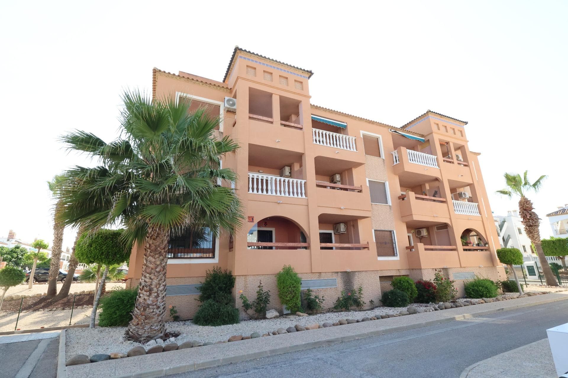 Bedrooms: 2, Bathrooms: 2, Apartment in Orihuela  Costa, Alicante, Spain