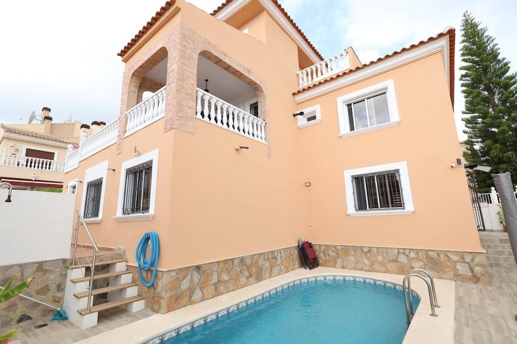 Bedrooms: 3, Bathrooms: 2, Villa in San Miguel de Salinas, Alicante, Spain
