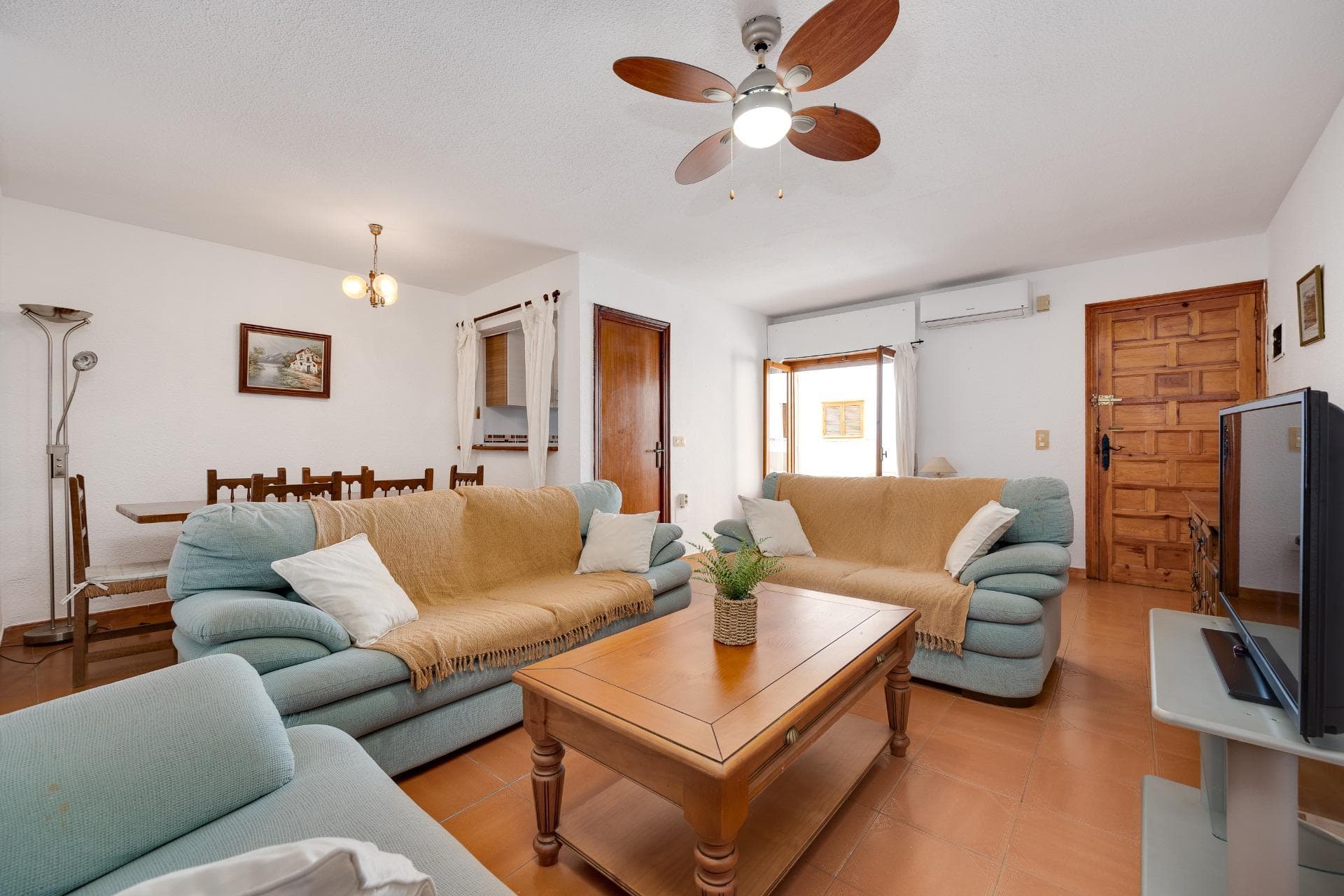Bedrooms: 2, Bathrooms: 1, Apartment in Torrevieja, Alicante, Spain
