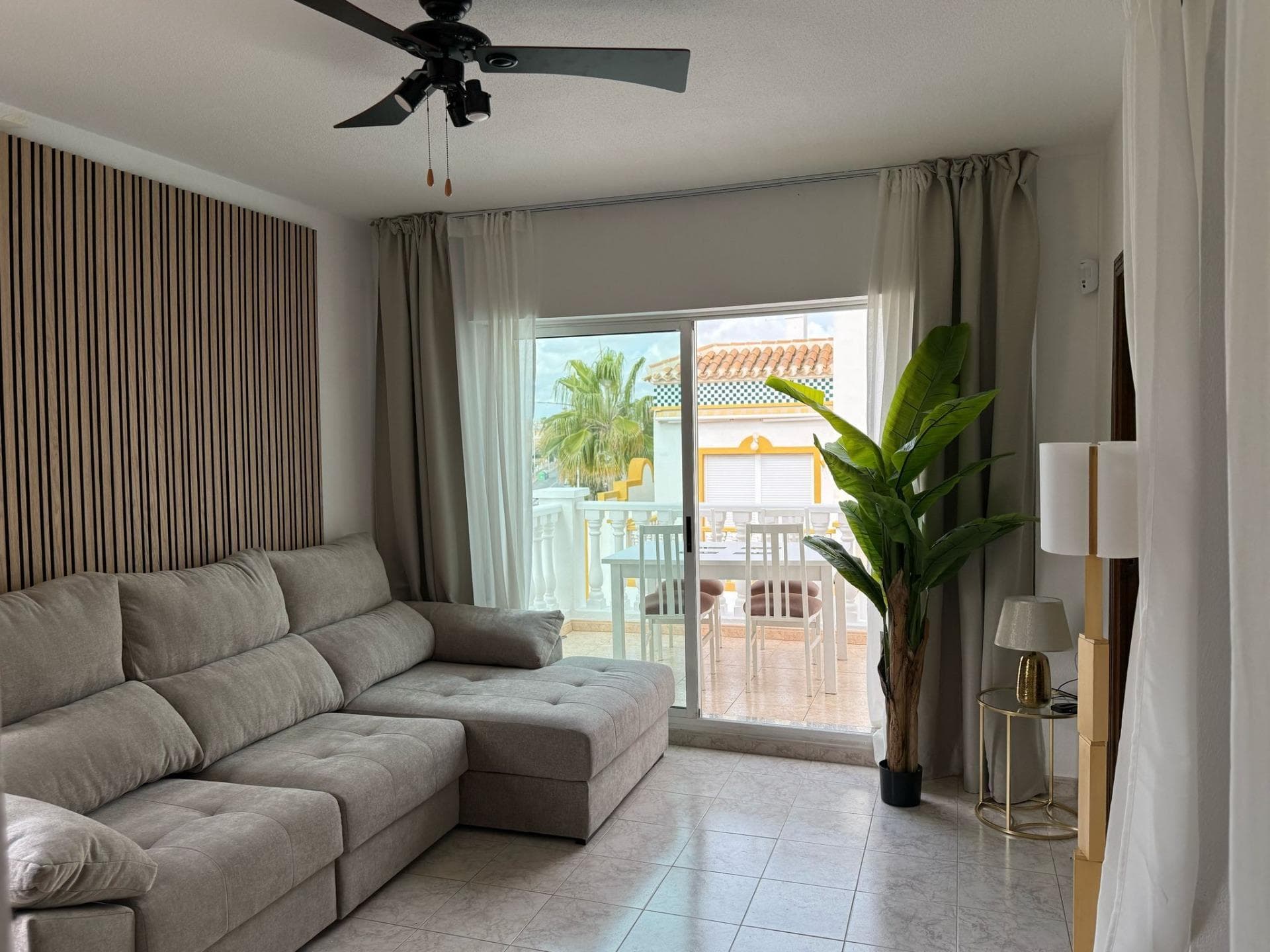 Bedrooms: 3, Bathrooms: 1, Bungalow in Torrevieja, Alicante, Spain