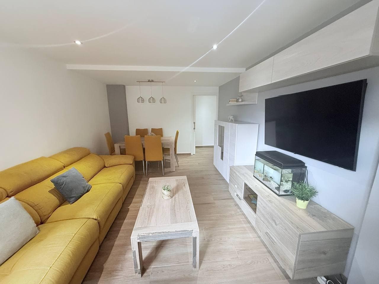 Bedrooms: 3, Bathrooms: 1, Apartment in Torrevieja, Alicante, Spain