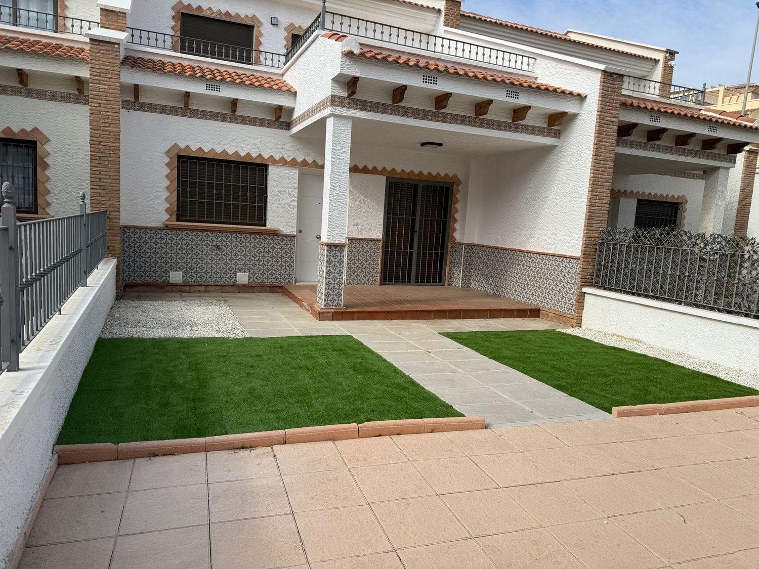 Bedrooms: 3, Bathrooms: 3, Town House in San Miguel de Salinas, Alicante, Spain