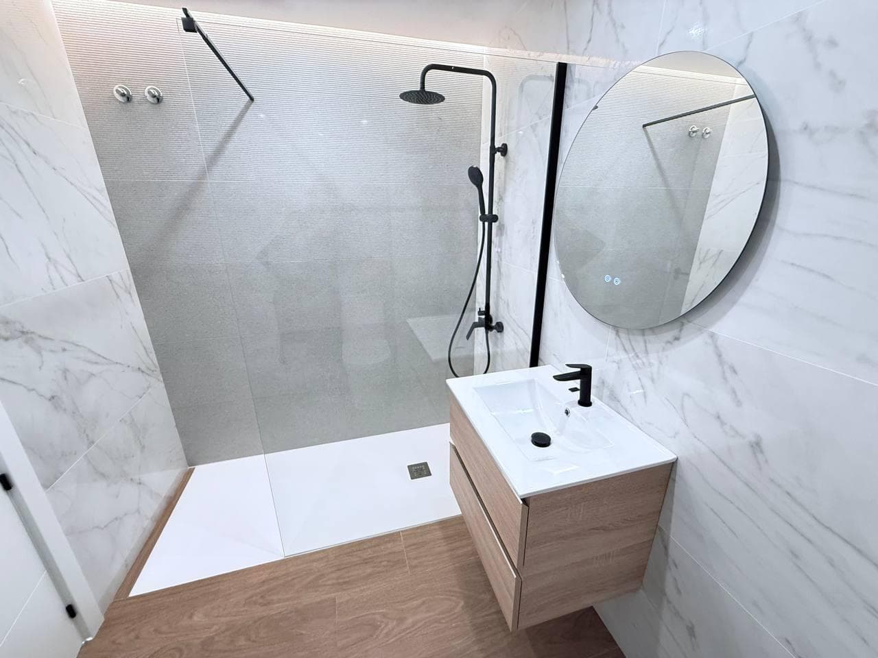 Bedrooms: 2, Bathrooms: 2, Town House in Torrevieja, Alicante, Spain