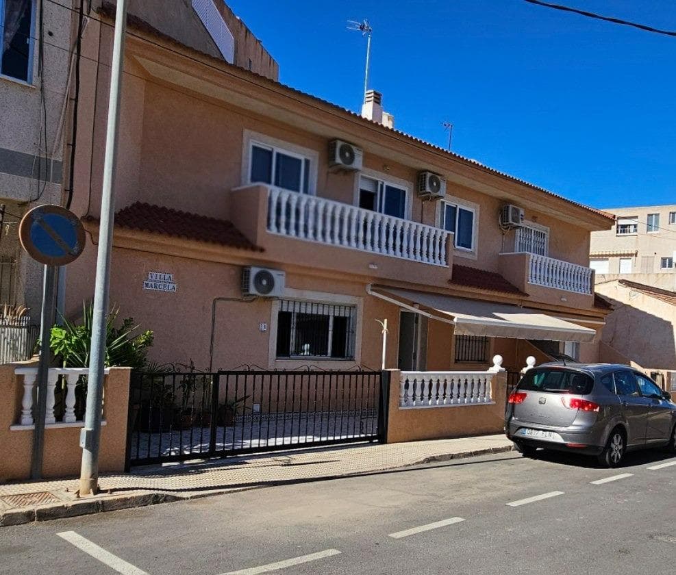 Bedrooms: 4, Bathrooms: 2, Town House in San Pedro del Pinatar, Murcia, Spain
