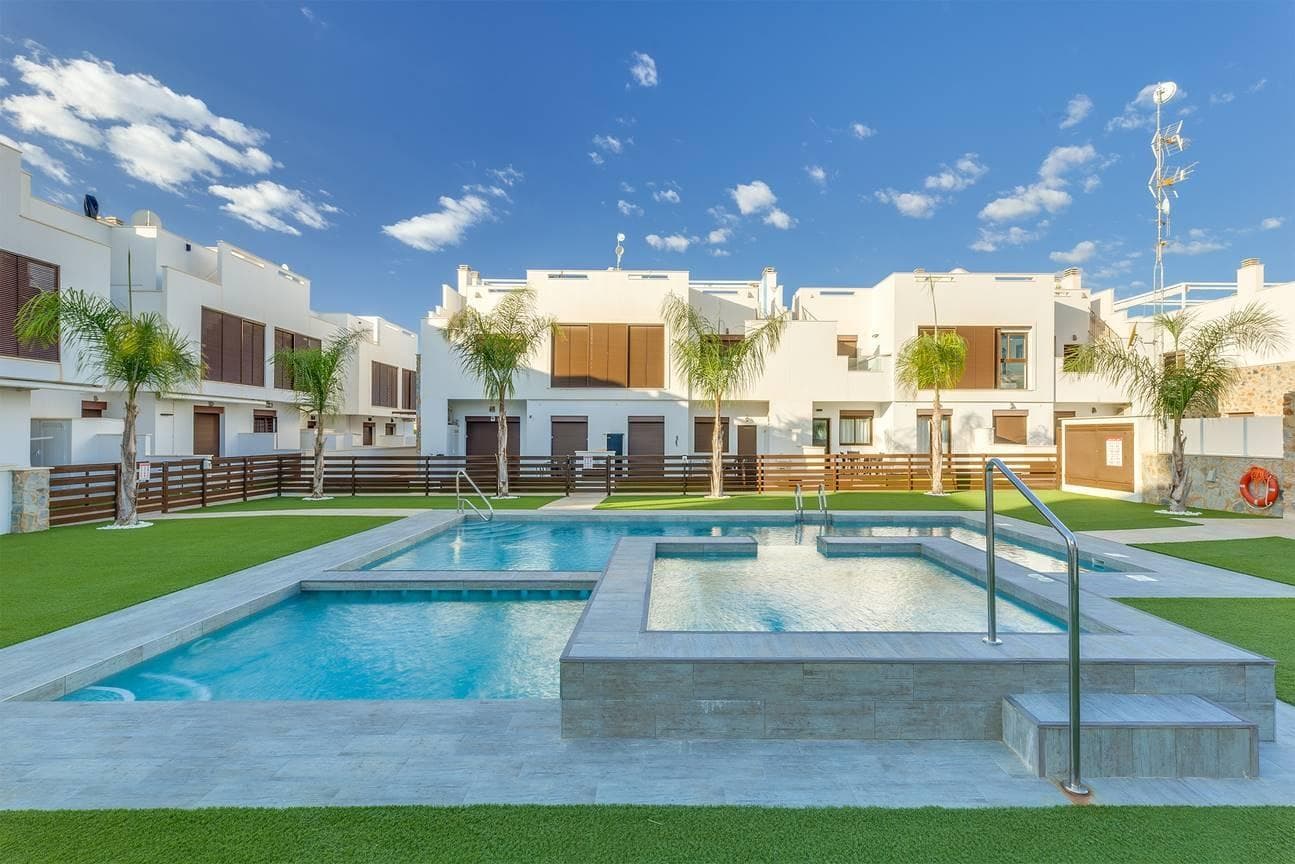 Bedrooms: 3, Bathrooms: 2, Apartment in Pilar de La Horadada, Alicante, Spain