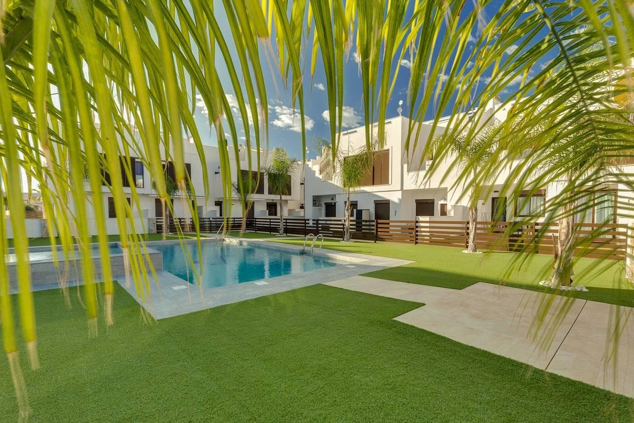 Bedrooms: 3, Bathrooms: 2, Apartment in Pilar de La Horadada, Alicante, Spain