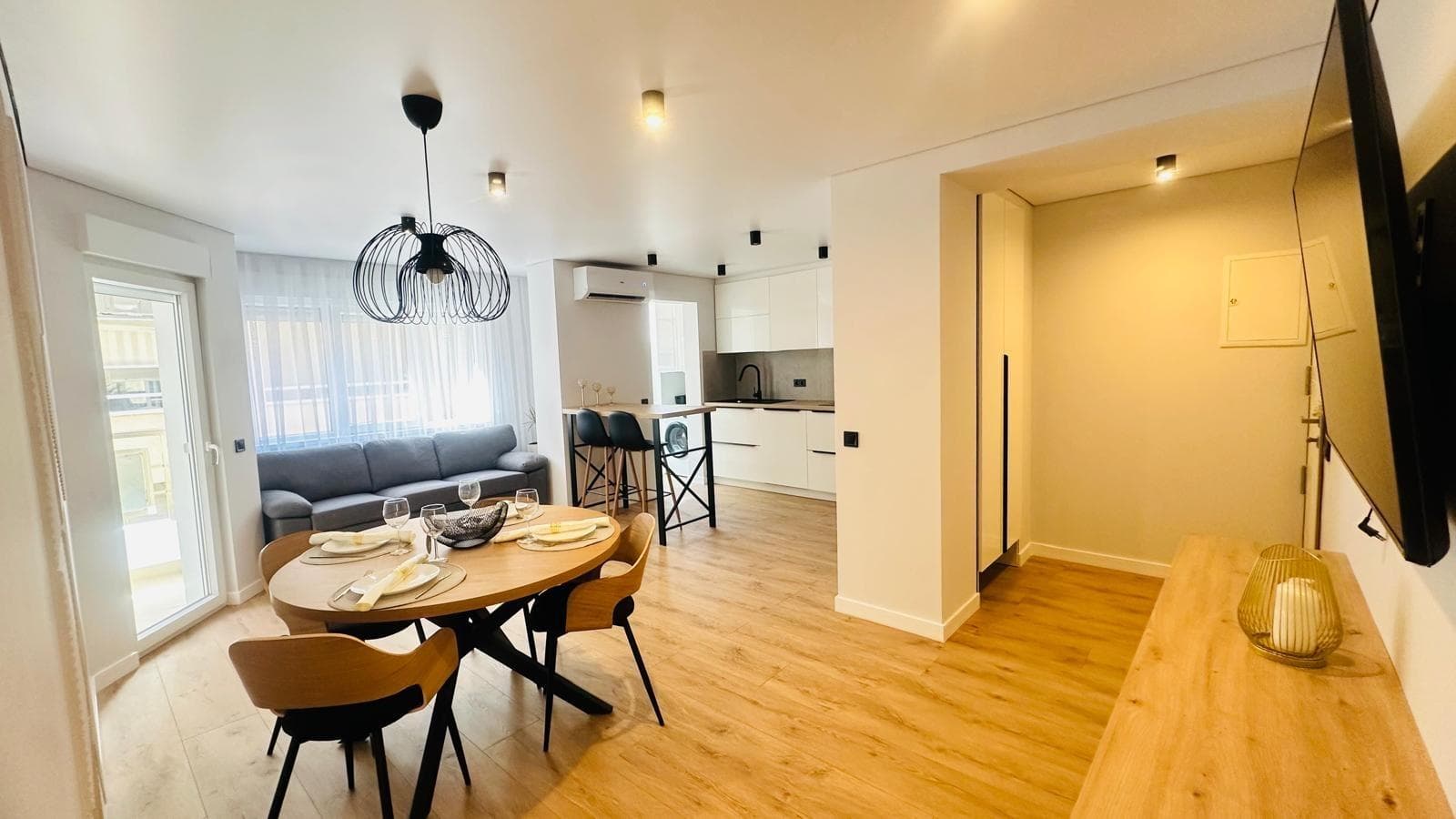 Bedrooms: 3, Bathrooms: 1, Apartment in Torrevieja, Alicante, Spain