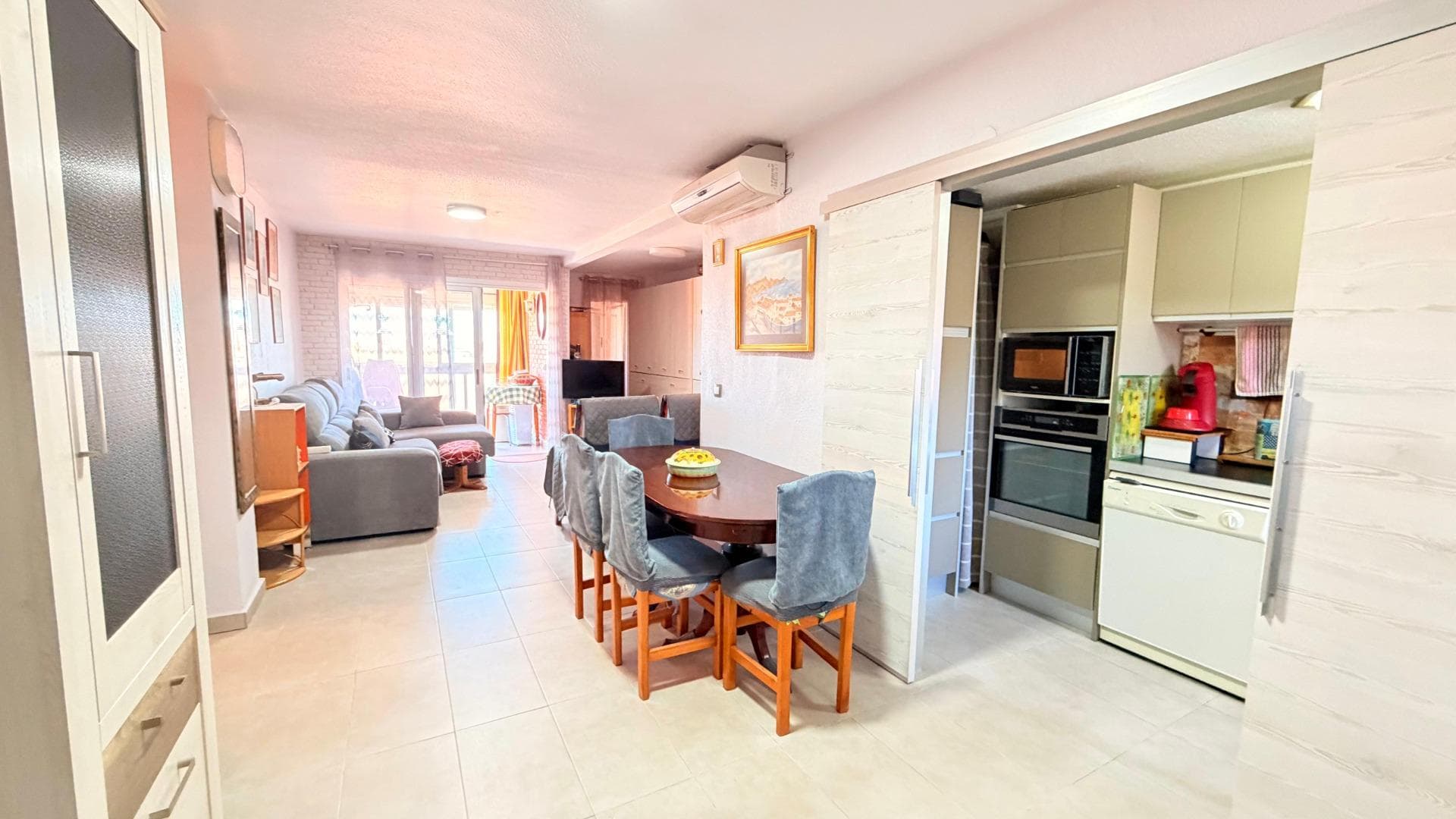 Bedrooms: 2, Bathrooms: 1, Apartment in Torrevieja, Alicante, Spain