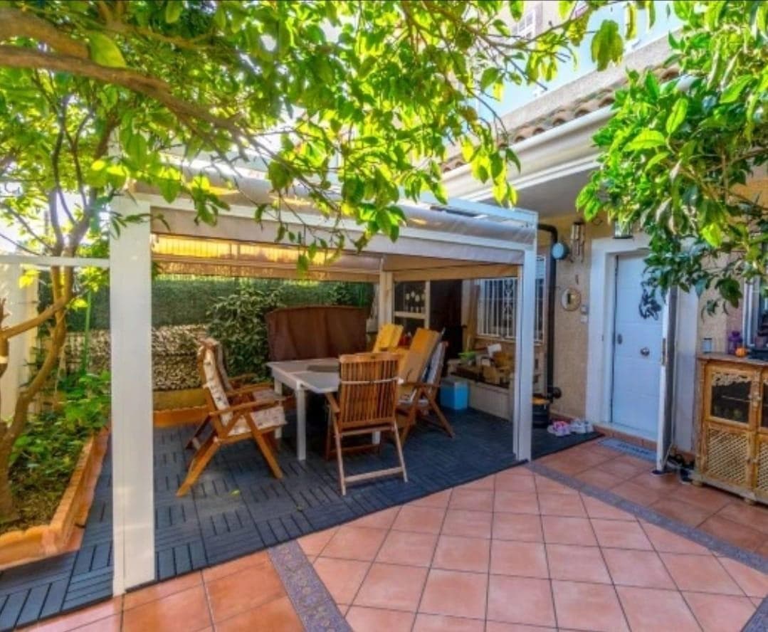 Bedrooms: 3, Bathrooms: 2, Semi Detached in Torrevieja, Alicante, Spain