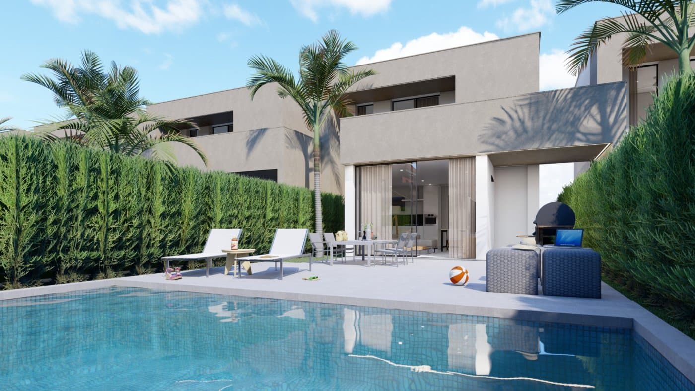 NYBYGGDE VILLAER I LOS URRUTIAS, MURCIA

Nybygget moderne villa 200 meter fra stranden. Den lyse villaen over 2 etasjer har 3 soverom og 3 bad.

Stuen gir utgang til terrasse med privat basseng på 6m x 3m.

Det åpne kjøkkenet er fullt utstyrt med husholdningsapparater og standard husholdningsartikler.

Villaen har også et klimaanlegg (varmt/kaldt) og er fullt møblert med gardiner og sengetøy.

Balansen mellom pris, kvalitet og beliggenhet sørger for at huset er ideelt som investering for utleie.

PLIKTIG Å SETT I FERIELEIE!

Dette småskalaprosjektet er den ideelle kombinasjonen av ferie- og investeringseiendom. Hvis du leter etter fred og ro og ønsker å være innenfor 200 meter fra stranden og promenaden, så er dette stedet ditt.

Prosjektet ligger i Estrella de Mar, en idyllisk urbanisasjon like utenfor den rolige fiskerlandsbyen Los Urrutias på Mar Menor.
I denne urbanisasjonen finner du en rekke restauranter, et supermarked og barer. Og alle andre fasiliteter er tilgjengelig i umiddelbar nærhet (kirke, apotek, aviser og mye mer).

Utbygging som ligger 43 km fra Murcia, 16 km fra Cartagena og kun 10 minutters kjøring fra Los Alcazares, en typisk spansk kystby hvor det er aktivitet både vinter og sommer.

Los Urrutias er en kommune i det autonome området (comunidad) Murcia og ligger på Costa Calida med utsikt over La Manga, den smale landstripen (lengde 22 km og bredde opptil 1,5 km) som skiller Mar Menor fra det åpne vannet i Middelhavet.