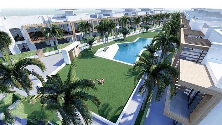 NYBYGG BOLIGKOMPLEKS I ORIHUELA COSTA

 Gated urbanisering av 40 leiligheter med 2 og 3 soverom, første etasje med privat hage, toppetasje med privat solarium, alle med direkte tilgang til det store felles svømmebassenget og hagene for deg og din familie.

 Alle leilighetene kommer med parkering og bod.

 Moderne design og førsteklasses kvalitet.

 Komplekset ligger ved siden av stranden i Punta Prima slik at du kan nyte den spanske solen hele året på Costa Blanca.

 Kun 5 minutter fra golfbanen Villa Martín og kjøpesenteret La Zenia Boulevard.

 Komplekset ligger 40 minutter fra Alicante flyplass og 1 time Murcia - Corvera flyplass.