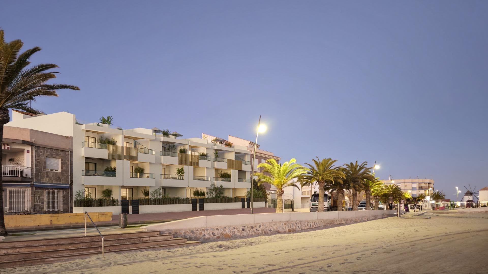 NYBYGDE BOLIGER I FØRSTE LINJE I SAN PEDRO DEL PINATAR

Lo Pagan ligger langs den fengslende Mar Menor, en by i Murcia som byr på en sømløs blanding av naturskjønnhet og kulturell rikdom, og som er et perfekt fristed for dem som søker en rolig oase. 
Lo Pagan er lett tilgjengelig, bare 57 minutters kjøring fra Alicante lufthavn, og inviterer deg til å slappe av, utforske og skape gode minner i denne idylliske spanske kystbyen. 

Unn deg det ypperste av raffinert livsstil i våre omhyggelig utformede nybygg med penthouse-leiligheter og leiligheter med 1, 2 og 3 soverom. De 21 leilighetene er elegant fordelt over tre etasjer, og har et upåklagelig design.
Boarealet i hver enhet er designet for å omfavne naturlig lys og skape lyse, romslige og moderne oppholdsrom som sømløst smelter sammen med de kystnære omgivelsene. Utforsk et utvalg av boliger, som er tilgjengelige i tre forskjellige modeller og størrelser.

Residential inviterer deg til å oppleve en livsstil med luksus uten sidestykke og en rekke utsøkte fasiliteter: 
Fordyp deg i det forfriskende vannet i det felles svømmebassenget.
Nyt bekvemmeligheten og sikkerheten ved underjordisk parkering.
Nyt fritiden på den felles takterrassen. 
Noen av leilighetene har private terrasser.

Seks toppleiligheter i 2. etasje har en unik funksjon - direkte tilgang til sitt private solarium gjennom terrassene.
Her er det også et oppbevaringsrom for ekstra bekvemmelighet. I tillegg har beboerne muligheten til å forbedre utendørsopplevelsen ved å legge til et sommerkjøkken til sitt private solarium.
Alle boligene er designet for å gi deg en følelse av å være på evig ferie, et fristed der ro og raffinement møtes.
Noen av boligene har utsikt mot sjøen, mens andre har utsikt fra siden.

San Pedro del Pinatars privilegerte beliggenhet ved Mar Menor og Middelhavskysten tiltrekker seg de som er interessert i seiling og vannsport, med marinaer og seilklubber, mens strendene og de naturlige gjørmebadene tiltrekker seg de som søker trygg sol, sjø og sand.

San Pedro del Pinatar har et etablert lokalsamfunn og tilbyr et utmerket utvalg av aktiviteter, inkludert overbygd svømmebasseng og idrettsanlegg, i tillegg til et helårsprogram med sosiale aktiviteter i det behagelige vinterværet. Fordelene med gjørmebadene, som er typiske for regionen, eller det rolige vannet i Mar Menor, har bidratt til veksten av Lo Pagán, som i dag har alle slags fasiliteter. I tillegg har det en utmerket beliggenhet, bare 5 minutter fra det kommersielle senteret Dos Mares.

Murcia/Corvera flyplass ligger 30 minutter unna, og Alicante flyplass ligger en times kjøretur unna.