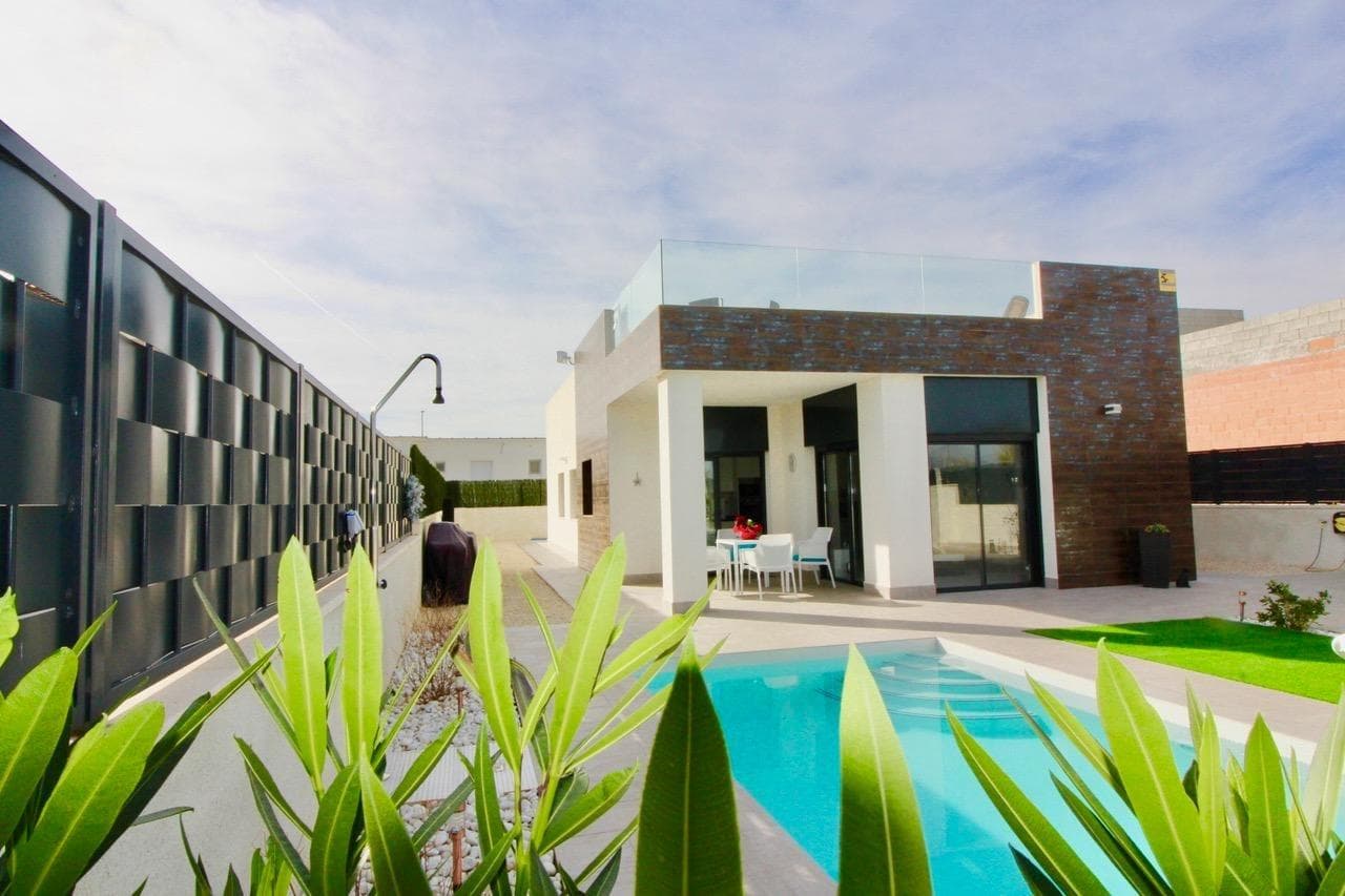 NEW BUILD VILLAS IN PINOSO

New Build Independent modern villas that can be built on rustic or urban plots of land we have a wide range available in the area of Pinoso:

•3 bedrooms, 2 bathrooms
• Private swimming pool
• Full installation of air conditioning 
• Full equipped kitchen
• Big choice of quality materials
• Mains electricity and water
• 4 solar panels included
• AA Energy Label
• 15.658 m² plot in Pinoso 
• 3.000 m² fenced plot for easy maintenance
• Motorised sliding gate

On the rustic plots, about 3.000 m2 of the total plot will be fenced and the houses will be delivered with about 1.000 m2 of gravel around the house.
The house has a private swimming pool and photovoltaic solar panels for the electricity supply.
There are several rustic plots to choose from in different locations, each with a different price (in the prices published in this advert a plot with a value of 40.000 eur has been considered, if the buyer chooses another plot, the final price will be recalculated accordingly).
The delivery period is 8 months from the granting of the building licence.
It is acquired under a self-promotion regime: the buyer makes payments on account of the price as the builder executes the work.