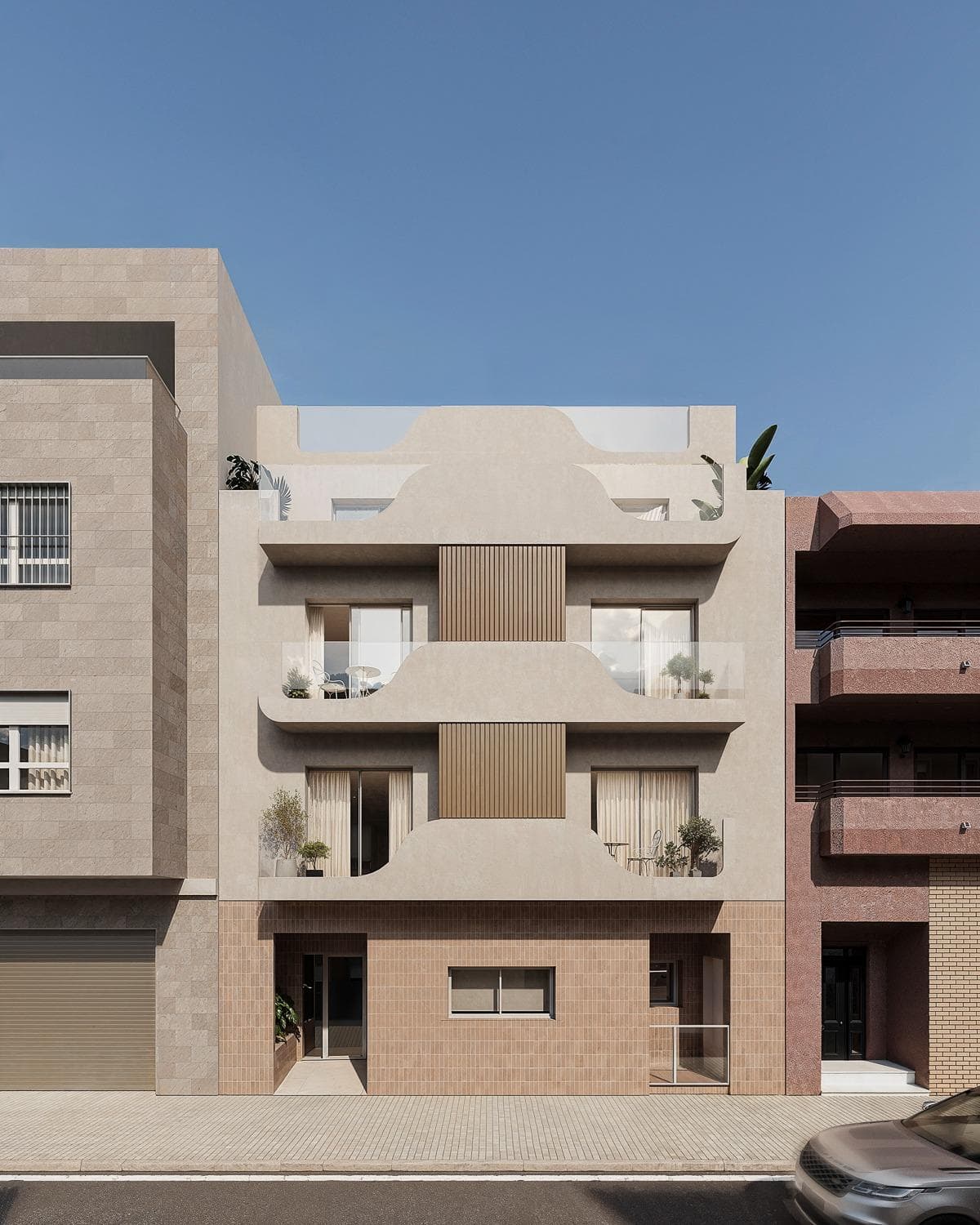 Moderne nybyggede leiligheter i hjertet av Torrevieja, bare 600 m fra sjøen&#13;&#13;Eksklusivt boutique-prosjekt i sentrum av Torrevieja&#13;Oppdag et eksklusivt boligprosjekt med bare 7 moderne nybyggede leiligheter, ideelt beliggende i det livlige sentrum av Torrevieja, Alicante. Bare 600 m fra strandpromenaden kombinerer disse stilige boligene fordelene ved å bo ved kysten med bekvemmeligheten ved en urban livsstil, med enkel tilgang til butikker, restauranter og fritidstilbud.&#13;&#13;Moderne design og smarte planløsninger&#13;Velg mellom leiligheter med 1 eller 2 soverom, hver med 2 bad (ett en-suite). De åpne planløsningene er designet for å maksimere plass og naturlig lys, og sikrer både komfort og funksjonalitet. Premium-finish som sikkerhetsdører, innebygde garderober med tekstilfinish, aluminiumsvinduer med termisk brudd og motoriserte persienner i stuen garanterer holdbarhet og stil. Kjøkken og bad har innredning av høy kvalitet, med dusjvegger og innebygde speil inkludert. Forhåndsinstallert luftkondisjonering for komfort hele året.&#13;&#13;Eksklusive fasiliteter for beboerne&#13;Denne moderne bygningen er designet for bekvemmelighet og avslapning. Beboerne kan nyte:&#13;Solarium på taket med felles svømmebasseng&#13;Parkeringsplass for sykler og e-scootere i første etasje&#13;Heis med tilgang til alle etasjer, inkludert taket&#13;&#13;Dynamisk livsstil på Costa Blanca&#13;Torrevieja er en livlig kystby kjent for sitt solrike klima med over 300 soldager i året, kulturelle arrangementer og middelhavsstil. Strendene, marinaen, promenadene og vannsportfasilitetene gjør det til et ideelt sted å bo permanent eller nyte en ferie. Alle viktige tjenester som supermarkeder, kafeer, skoler og helsesentre ligger innen gangavstand.&#13;&#13;Utmerket beliggenhet og tilknytning&#13;Denne privilegerte beliggenheten sikrer rask tilgang til viktige destinasjoner:&#13;Promenade: 600 m&#13;Playa del Acequión: 1 km&#13;Torrevieja Marina: 600 m&#13;Zenia Boulevard kjøpesenter: 8 km&#13;Golfbaner: 7–10 km&#13;Alicante internasjonale lufthavn: 45 km&#13;&#13;Ditt middelhavshjem venter&#13;Enten du er på utkikk etter et feriehus, en smart investering eller en permanent bolig, tilbyr disse moderne nybygde leilighetene i Torrevieja en enestående mulighet i et av de mest attraktive områdene på Costa Blanca.&#13;&#13;Kontakt oss i dag for å avtale en visning og sikre deg ditt nye hjem i dette eksklusive sentrumsprosjektet.&#13;