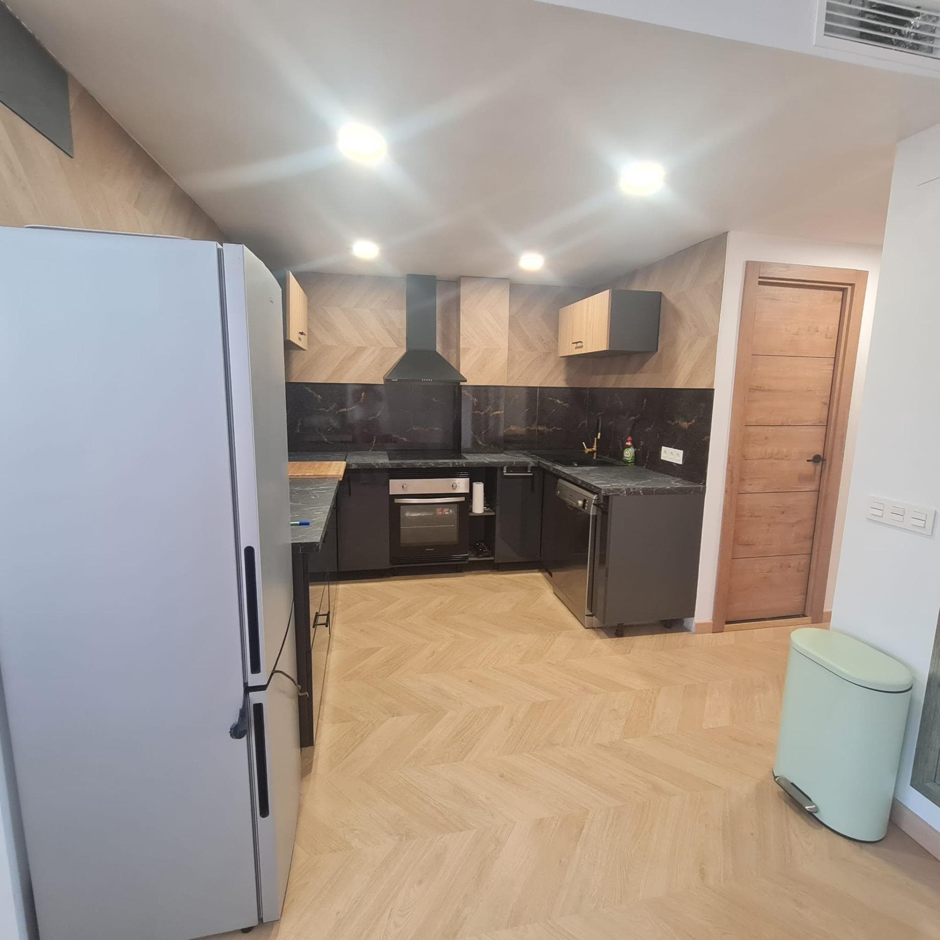 Bedrooms: 3, Bathrooms: 2, Penthouse in Torrevieja, Alicante, Spain