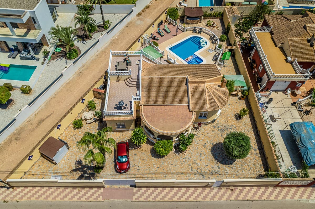 For Sale: Stunning Mediterranean-Style Villa with Rooftop Views and Pool in La Siesta, TorreviejaDiscover your dream home in the tranquil residential area of La Siesta , near the spectacular salt lakes of the Parque Natural de Torrevieja , famous for its unique pink-hued Laguna Rosa . This spacious, light-filled Mediterranean-style villa offers breathtaking rooftop terrace views of the lagoon and Torrevieja city skyline, perfect for relaxing and entertaining.This exceptional property boasts approximately 156 m² of living space on a generous 800 m² plot . The villa features a beautifully designed pool area with a built-in Jacuzzi and a stylish pool bar , complemented by expansive terraces for enjoying the Mediterranean sun.Property Highlights:Main house with 3 spacious bedrooms and 3 modern bathroomsLarge rooftop terrace with panoramic views of Laguna Rosa and TorreviejaBeautiful garden and outdoor living spaces spanning 800 m²Luxurious pool area with embedded Jacuzzi and pool bar for ultimate relaxationHigh-speed WiFi and Smart TV with YouTube and Netflix included4 air conditioning units for year-round comfortPrime Location & Local Attractions:Walk to La Siesta Park — featuring children's playgrounds, paddle tennis courts, agility courses, and Spain's largest paved pump trackNearby Aquapark Flamingo with colorful water slides and outdoor poolsClose to supermarkets, banks, pharmacies, restaurants, and vibrant local bars with live music and karaokeMinutes from the shopping mall Habaneras and some of the Costa Blanca's most beautiful beaches, including La Mata and Moncayo BeachConvenient access to Alicante Airport (35 minutes) and Murcia Airport (50 minutes) by carThis Mediterranean villa is perfect as a permanent residence, vacation home, or investment property in one of Torrevieja's most sought-after areas. Combining luxury, privacy, and a prime location near natural beauty and vibrant amenities, it's truly a unique offering.Contact us today to arrange a viewing and make this spectacular villa your new home in the sun!