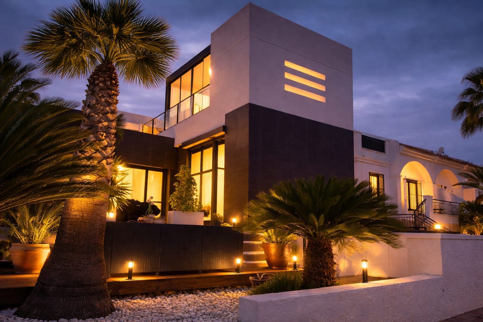 House for Sale in Orihuela Costa – Close to La ZeniaHouse for sale in Orihuela Costa, located in a well-connected residential area close to La Zenia, Cabo Roig and Campoamor. The property is within walking distance of all amenities, including supermarkets, restaurants, golf courses and La Zenia Boulevard shopping centre.The property features 2 bedrooms and 2 bathrooms, both recently renovated, offering a modern and comfortable layout. The living room is bright and spacious, with high ceilings and large windows that provide plenty of natural light throughout the day.The open-plan kitchen is fully equipped and connected to the living area, creating a functional and practical space for everyday living.The property offers 65 m² of interior living space. Thanks to the enclosed terrace areas, the total constructed size reaches approximately 98 m², providing additional usable space throughout the year.At the entrance, the property offers a private parking space as well as access to additional communal parking if needed.One of the main highlights is the front terrace, ideal for outdoor living. In addition, the property benefits from a private solarium featuring a bioclimatic pergola with an opening roof and glazed enclosure, allowing this space to be used comfortably all year round.The property is located just a short drive from the beaches of La Zenia, Cabo Roig and Campoamor, making it ideal as a permanent residence, holiday home or rental investment.Prime location in Orihuela CostaLocated close to La Zenia, Cabo Roig and Campoamor, this property benefits from a strategic location with all services nearby, including shopping centres, restaurants and leisure areas.Bright living space with high ceilingsThe living room stands out for its high ceilings and large windows, creating a bright and open atmosphere, ideal for comfortable living.2 bedrooms and 2 renovated bathroomsThe property offers two bedrooms and two fully renovated bathrooms, ready to move in with no additional work required.Outdoor living and terracesA spacious front terrace welcomes you at the entrance, perfect for relaxing or enjoying outdoor meals.Solarium with bioclimatic pergolaThe private solarium is a key feature of the property, equipped with a bioclimatic pergola and glazed enclosure, allowing it to be used comfortably throughout the entire year.Extended built areaWith 65 m² of interior space and enclosed terrace areas increasing the total built area to approximately 98 m², the property offers greater versatility and usable space.Parking and convenienceThe property includes private parking at the entrance, as well as additional communal parking options.Ideal for living or investmentThanks to its condition, location and outdoor spaces, this property is an excellent option for permanent living, holiday use or rental investment in one of the most sought-after areas of Costa Blanca South.