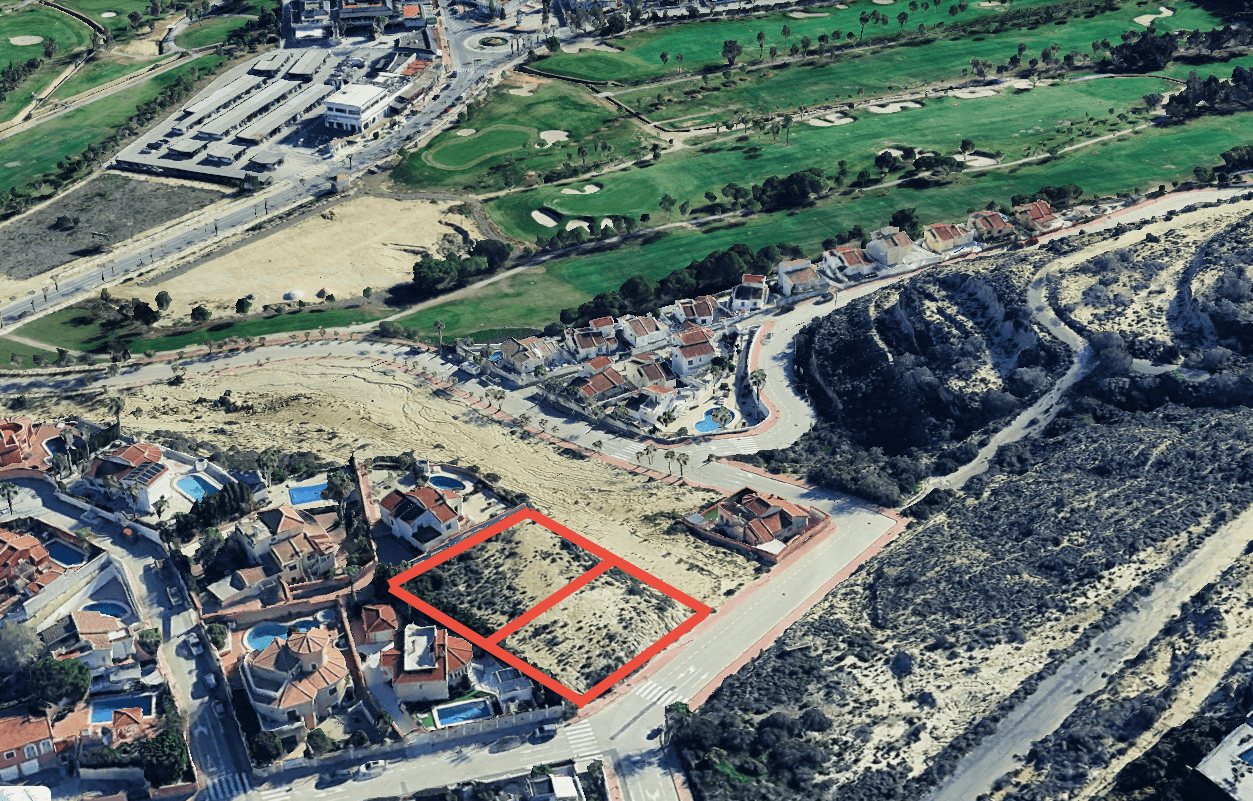 2 residential plots for sale with total area of 1.142 m2. One plot is 636 m2 (230.000EUR) and the other 506 m2 (220.000 EUR). Selling both plots together, impossible to buy separately. Possibility to join both plots and build one villa or build 1 detached house on each plot. Plots suitable only for construction of 1 family houses. Permitted height ground floor + 1. Basement is allowed. South facing. Located on a hill, open views guaranteed for life. Old construction project is available with expired building license, possibility to renew. Please contact us for further details and the price. Purchase costs and taxes are not included in the price.