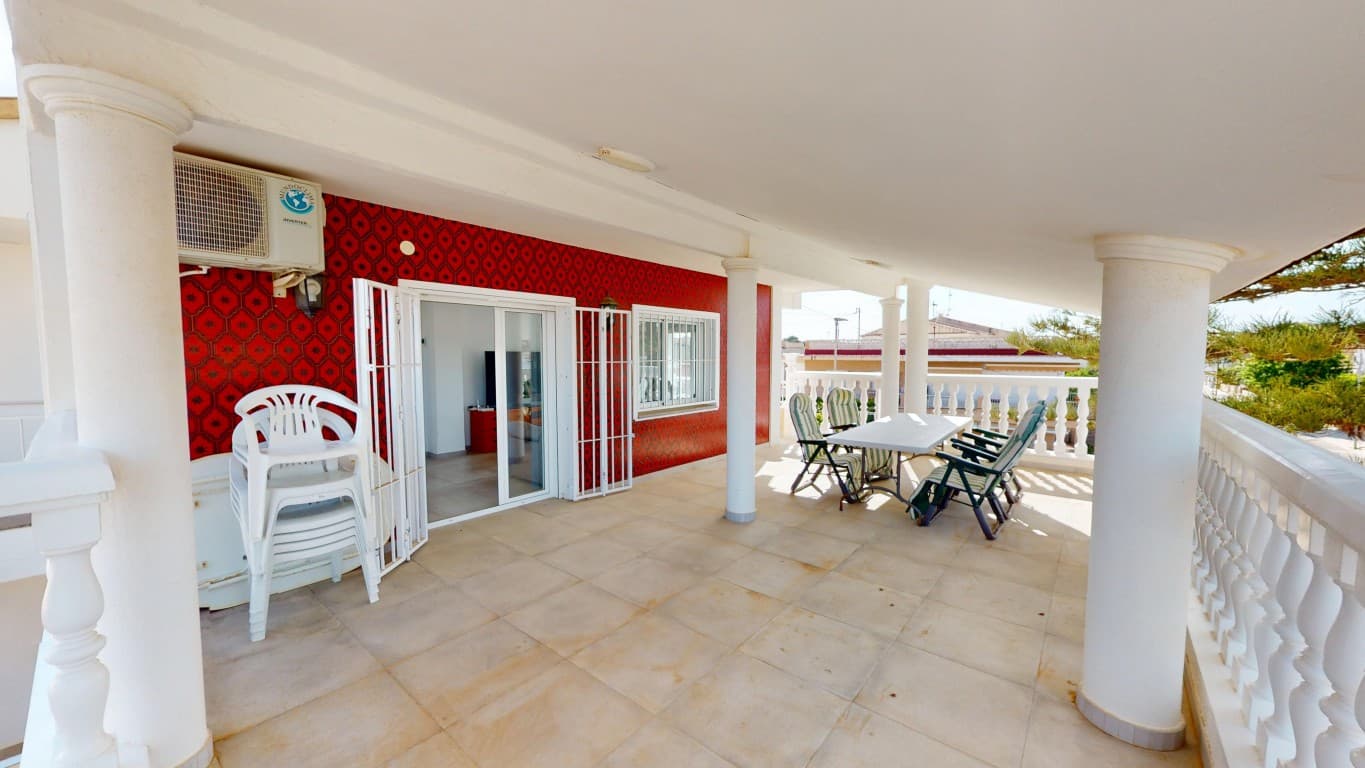 Beautifully Renovated and Spacious Apartment Just 300 Meters from the Mar Menor BeachesAre you looking for a stylish, move-in-ready apartment in a prime location near the Mar Menor&8364; This spacious, fully renovated apartment ticks all the boxes. Situated on the second floor of a small-scale building (no elevator), it offers a perfect combination of comfort, space, and an exceptional setting—just a short walk from the beach and all essential amenities.The apartment has been completely renovated with attention to detail, creating a fresh and modern atmosphere throughout. With four generously sized bedrooms—each with its own private balcony—there is plenty of space whether you’re planning to live here permanently, use it as a holiday home, or rent it out as an investment. Two tastefully renovated bathrooms add to the comfort, making the apartment ideal for families or hosting guests.The bright and cozy living area opens onto a spacious terrace, perfect for relaxing, dining, or enjoying the Mediterranean climate. The kitchen and bathrooms are fully updated, and the property is move-in ready. Air conditioning is installed to keep you cool in the summer months, although not in all bedrooms.A standout feature is the private security camera system inside the apartment, adding peace of mind and an extra level of safety. Part of the furniture will remain in the apartment.Thanks to its excellent location, shops, restaurants, and public transport are all within walking distance, and the beautiful beaches of the Mar Menor are just 300 meters away. Whether you're looking for a permanent residence or a high-potential rental property, this apartment is a rare find.Don't miss this opportunity—spacious, renovated properties this close to the sea don’t come around often. Contact us today for more information or to schedule a viewing!