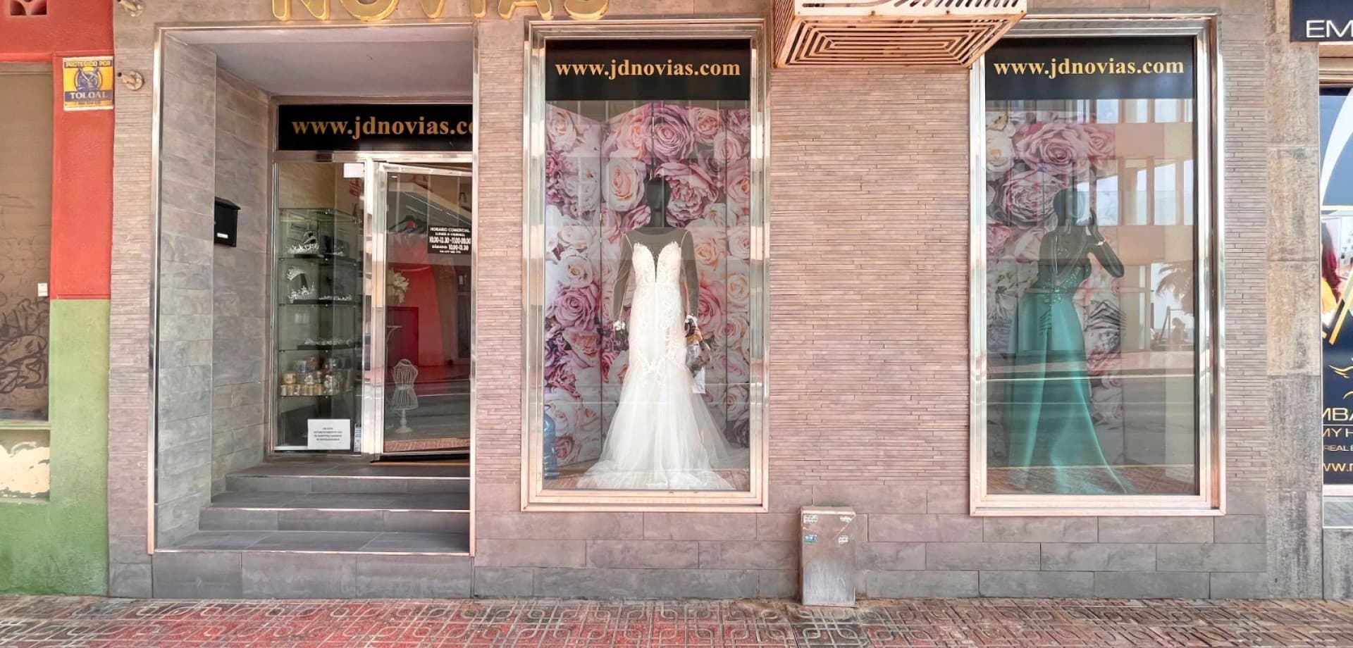 Gallery image
