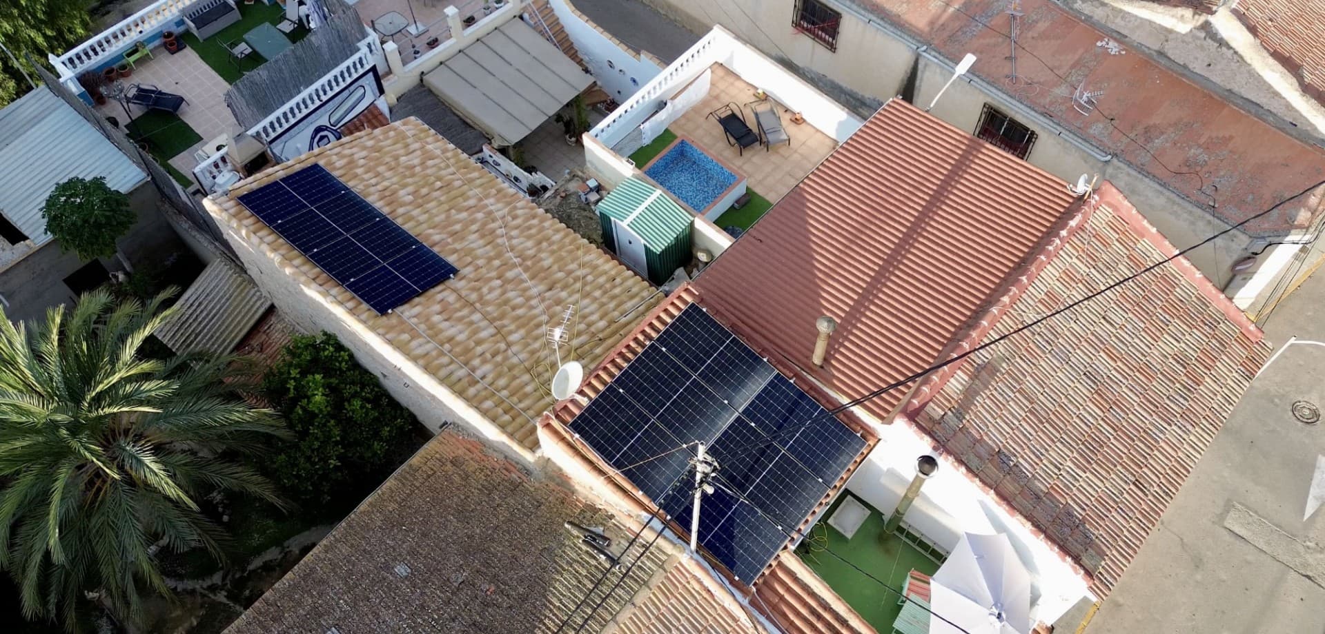 Welcome to this one-of-a-kind Spanish townhouse in the very centre of Benijófar — a rare blend of traditional charm and contemporary upgrades, perfectly suited for those seeking character, space, and lifestyle on the Costa Blanca.

Originally built in the 1920s and thoughtfully refurbished in 2010, this 4-bedroom, 2-bathroom home offers 167 m² of living space, including a completely independent guest apartment — ideal for hosting family and friends or generating rental income.

Why You'll Love This Property:

Traditional Meets Modern:

From restored wooden ceilings and floors to updated electrics and plumbing, this home retains its authentic soul while offering the comforts of modern living.

Spacious & Versatile Layout:

The main house includes 3 bedrooms, a full bathroom, a generous living area with log-burner, and a separate kitchen that opens to a private patio and upper terrace with built-in BBQ and open views over orange groves and distant mountains.

Independent Guest Apartment:

Accessed from the rear of the property, the self-contained unit features its own bedroom, bathroom, kitchen, and living room – perfect for visiting guests or Airbnb potential.

Energy-Efficient Living:

Equipped with solar panels, this home offers sustainable and cost-effective living year-round.

Comfort All Year Round:

Stay cool in summer thanks to traditional thick walls and air conditioning, and cosy in winter with a wood-burning fireplace.

Outdoor Living at Its Best:

Multiple terraces and patios let you enjoy morning sun or evening sunsets with incredible panoramic views. There's even space for a small garden.

Unbeatable Location:

Set in the heart of Benijófar, you’re within walking distance of local bakeries, restaurants, banks, schools, shops, and more. Cycle paths and walking routes connect you to nearby towns like Rojales, Quesada, Formentera, and Algorfa.

Additional Features:





South-East orientation for excellent natural light





Built-in wardrobes





Partially furnished (negotiable)





Heating & A/C throughout





Tourist & long-term rental potential





Just 10 km to the beaches of Guardamar del Segura





40 km to Alicante Airport via AP-7 motorway





Whether you're searching for a charming family home, a peaceful holiday escape, or a smart investment with rental potential, this stunning village property offers exceptional value in one of the most authentic and well-connected areas of the Costa Blanca.

Book your viewing today — properties like this in Benijófar rarely come on the market!