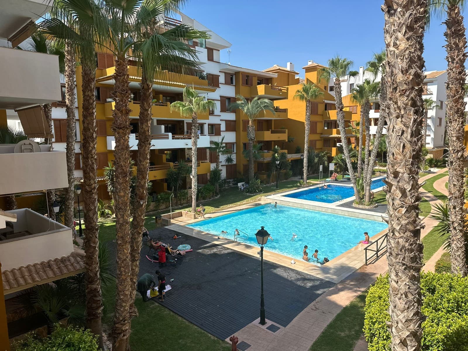 This stunning second-floor apartment offers 2 bedrooms and 2 bathrooms (including an en-suite), and boasts breathtaking views over the communal pool and landscaped gardens of La Recoleta.

The bright living-dining area and open-plan kitchen flow seamlessly onto a south-facing terrace, where you can enjoy the sun all day long. The property also comes with a private parking space and storage room for your convenience.

Located in a well-maintained residential complex, residents have access to three communal swimming pools and beautiful green areas. This apartment is being sold fully furnished—ready for you to move straight in.

Location Highlights:





Beautiful South-Facing Apartment in La Recoleta, Punta Prima Walking distance to Cala Piteras, Playa de Punta Prima, and Playa Flamenca





Close to Zenia Boulevard shopping centre, sports facilities, and all amenities





Easy access to the blue flag beaches of Orihuela Costa and Torrevieja





Near the golf courses of Las Colinas, Campoamor, Las Ramblas, and Villamartin





Excellent road connections via AP-7 and N-332





Whether you’re looking for a holiday retreat, an investment, or a permanent home, this property offers the perfect combination of sun, sea, and convenience in one of the most sought-after locations on the Costa Blanca.