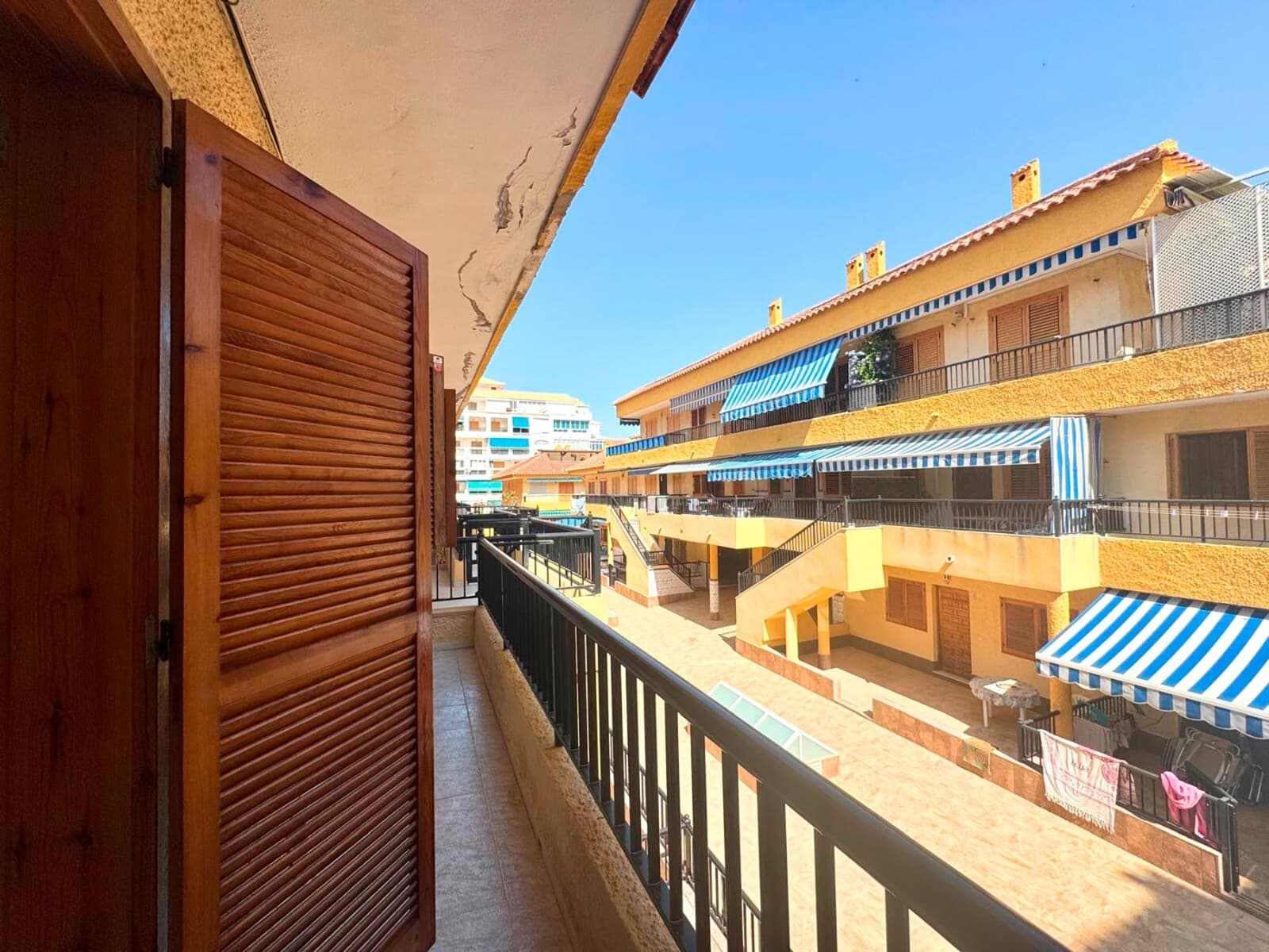 This beautiful townhouse is located in La Mata , one of the most sought-after areas of Torrevieja , in the heart of the Costa Blanca South , just 200 meters from the beach . Located in a quiet, residential setting, the property is ideal both as a permanent residence and for enjoying holidays by the sea.

 The property features 2 bedrooms , 2 full bathrooms , a bright living-dining room , and a fully equipped open-plan kitchen . Its private terrace is perfect for relaxing, dining al fresco, or enjoying the excellent Mediterranean climate. The home is sold furnished and ready to move into. The residential complex also has a communal pool , ideal for cooling off on summer days. An underground parking space is available as an extra .

 La Mata offers an excellent quality of life, with all services within easy reach: supermarkets, restaurants, pharmacies, medical centers, public transportation, and pleasant seafront promenades. Also nearby is the La Mata and Torrevieja Lagoons Natural Park , ideal for hiking or cycling. La Mata beach , with its fine sand and clear, shallow waters, is one of the most popular in the area, perfect for both swimming and long walks.

 Just 35 minutes from Alicante-Elche Airport , with quick road access via the N-332 and AP-7, this townhouse is an excellent investment opportunity in a high-demand area.

 Don't miss this opportunity to own your home by the sea. Contact us for more information or to schedule a viewing.

