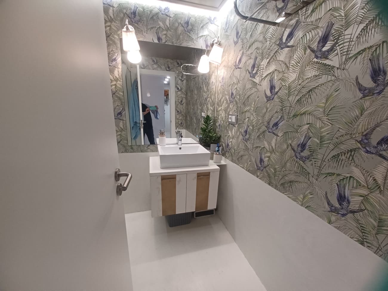 Gallery image