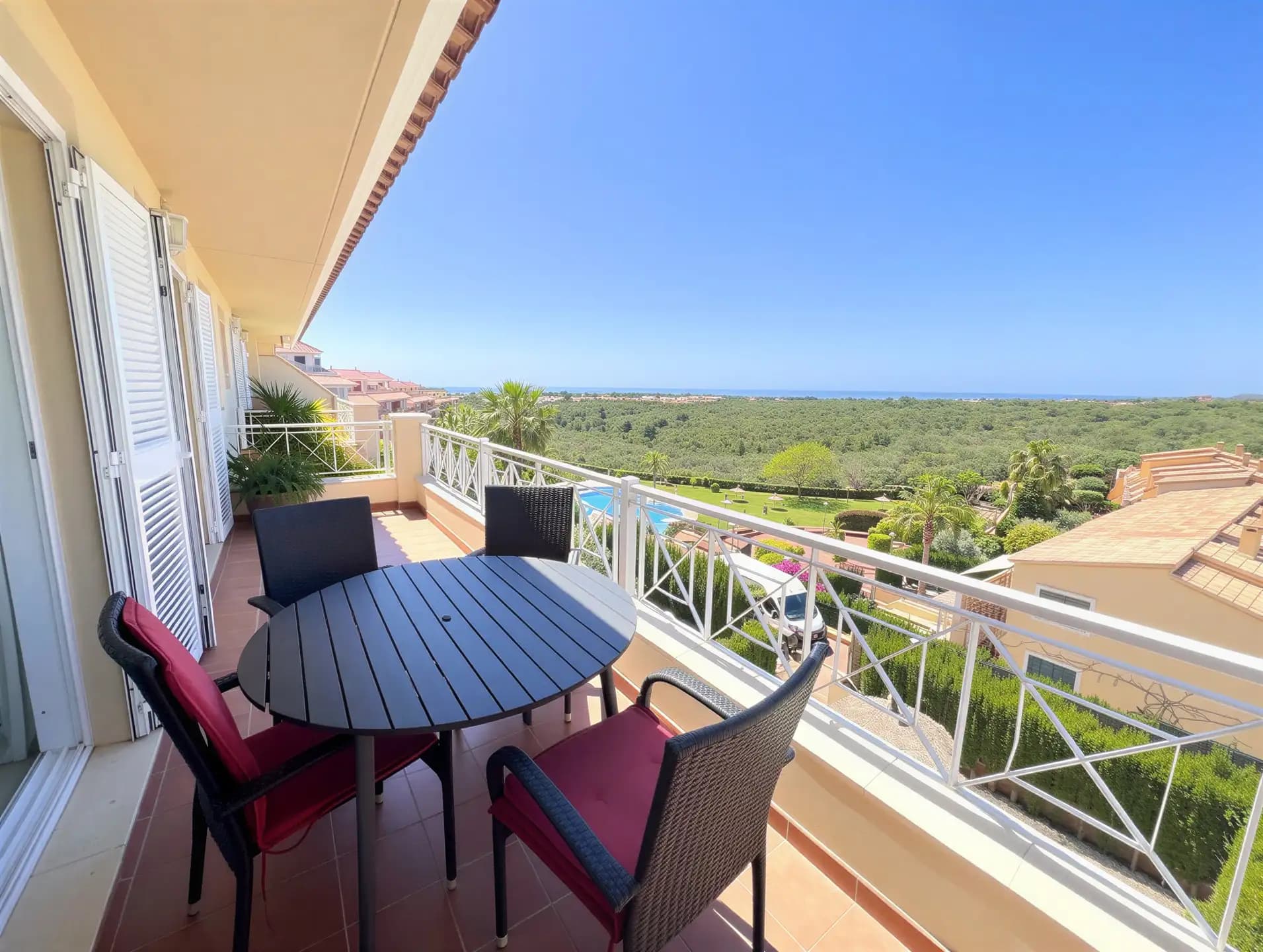 Bright penthouse apartment with large private roof terrace in Cala DomingosWelcome to this bright and inviting apartment with 2 bedrooms and 2 bathrooms, located in the sought-after residential complex Valls de Cala Domingos in Calas de Mallorca – just a 10-minute walk from the beautiful sandy beach Cala Domingos.The property offers 84 m² of living space and features a functional and well-designed layout. It includes two comfortable bedrooms and two bathrooms, one of which is en-suite to the master bedroom. The apartment also offers a bright living room with dining area, a kitchen, and direct access to a private terrace of 14 m², overlooking the beautiful green communal areas.The true highlight of the property is the large private roof terrace of approximately 70 m², featuring a spacious outdoor kitchen. This exceptional outdoor space offers plenty of room for lounge furniture, dining, and sunbathing – all while enjoying lovely open views over the surrounding green areas and peaceful surroundings.As an owner in Valls de Cala Domingos, you will also have access to beautiful communal gardens and a swimming pool, creating a relaxed Mediterranean atmosphere throughout the year.The apartment also includes a private parking space of approximately 10 m².The property is situated in a quiet area close to nature, restaurants, and shops, and within easy walking distance of the beach.Key features2 bedrooms2 bathrooms (1 en-suite)Approx. 84 m² living spacePrivate terrace 14 m²Private roof terrace approx. 70 m²Private parking spaceLocated in the Valls de Cala Domingos community Calles de Mallorca:Calles de Mallorca is a peaceful residential area on the east coast of Mallorca, known for its natural beauty, relaxed atmosphere, and close proximity to stunning beaches and coves. It offers a charming blend of Mediterranean lifestyle, lush surroundings, and easy access to local amenities—ideal for both holidaymakers and year-round residents.