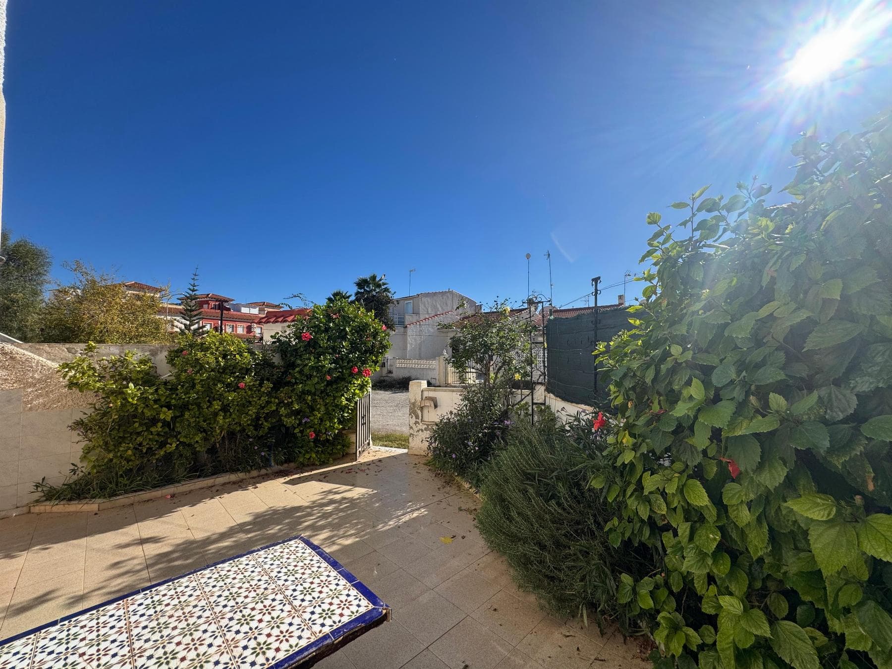 This bungalow stands out for its location and its practicality, whether youre looking to live in it or invest. The property offers a simple and comfortable layout. Its 47 m² are well used two spacious bedrooms, a functional bathroom, an open kitchen, and a cozy livingdining area. The 20 m² private terrace, facing south, is the kind of spot where you can enjoy slow breakfasts or quiet afternoons. Built in 1985 and in good condition, its truly ready to move in. IBI €110.56.Key FeaturesApprox. 47 m²20 m² terrace2 bedrooms1 bathroomOpen kitchen + livingdining areaSouth orientation2 km from the beachVery close to the beaches of La Mata, Los Locos, El Cura, and Cala Ferris, all with Blue Flag waters. Ideal for living, enjoying, or investing.Its located in Torrevieja, a city known for more than 300 sunny days a year, Blue Flag beaches, great Mediterranean food, and a relaxed lifestyle that makes everyday life feel lighter. The area has everything within reach supermarkets, shops, pharmacies, bars, restaurants, shopping centers, and quick access to Alicante Airport (about 40 minutes away).