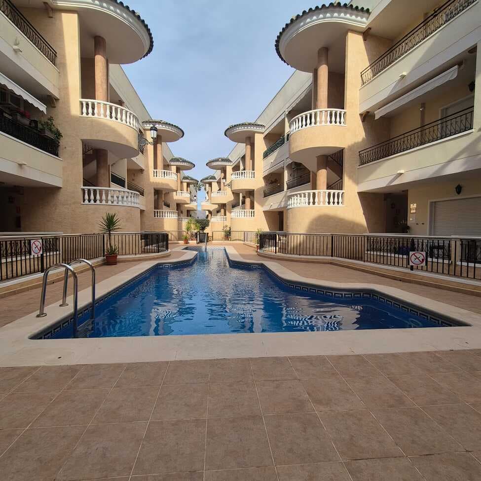 Welcome to this well presented 2 bedroom, 2 bathroom apartment opposite the newly renovated Palacios del Jardín in Jacarilla.This modern home offers a bright and comfortable living space typical of todays living.These apartments are well sort after in this quiet location but very close to the centre of town with all the amenities, supermarkets, bars restaurants, and leisure facilities. Jacarilla is a traditionally agricultural town, specializing in citrus plantations.The town is located on the road connecting Orihuela with Rojales and Guardamar del Segura, very close to the Segura River. Perfectly communicated with other areas of interest such as the lagoons of Torrevieja, Torrevieja, Guardamar del Segura, Villamartin, Orihuela Costa... 35 minutes from Alicante International Airport. More photos and details to follow.