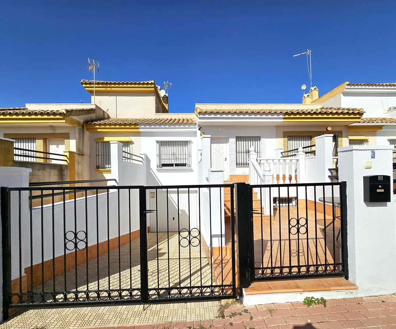 ☀️ Imagine living in Spain with your own rooftop solarium and sunny terraces…This charming 3-bedroom home in Sucina (Murcia) is perfect for anyone dreaming of a relaxed Mediterranean lifestyle.What makes this home special is the amazing outdoor space:🌴 Large private terraces<br />🔥 Built-in BBQ area for entertaining<br />☀️ Huge rooftop solarium with open views<br />🌿 Private patio courtyard<br />🏡 Bright open living area and equipped kitchenLocated in a lovely sunny neighborhood, this home is walking distance to the center of Sucina, where you will find great restaurants, cafés, shops and the authentic Spanish village lifestyle.📍 Only 15 minutes to the beaches of the Mar Menor<br />⛳ Close to several golf resorts<br />✈️ 20 minutes to Murcia International AirportHomes like this are perfect for:✔ Holiday home in Spain<br />✔ Investment property<br />✔ Relocation to enjoy the Mediterranean lifestyle