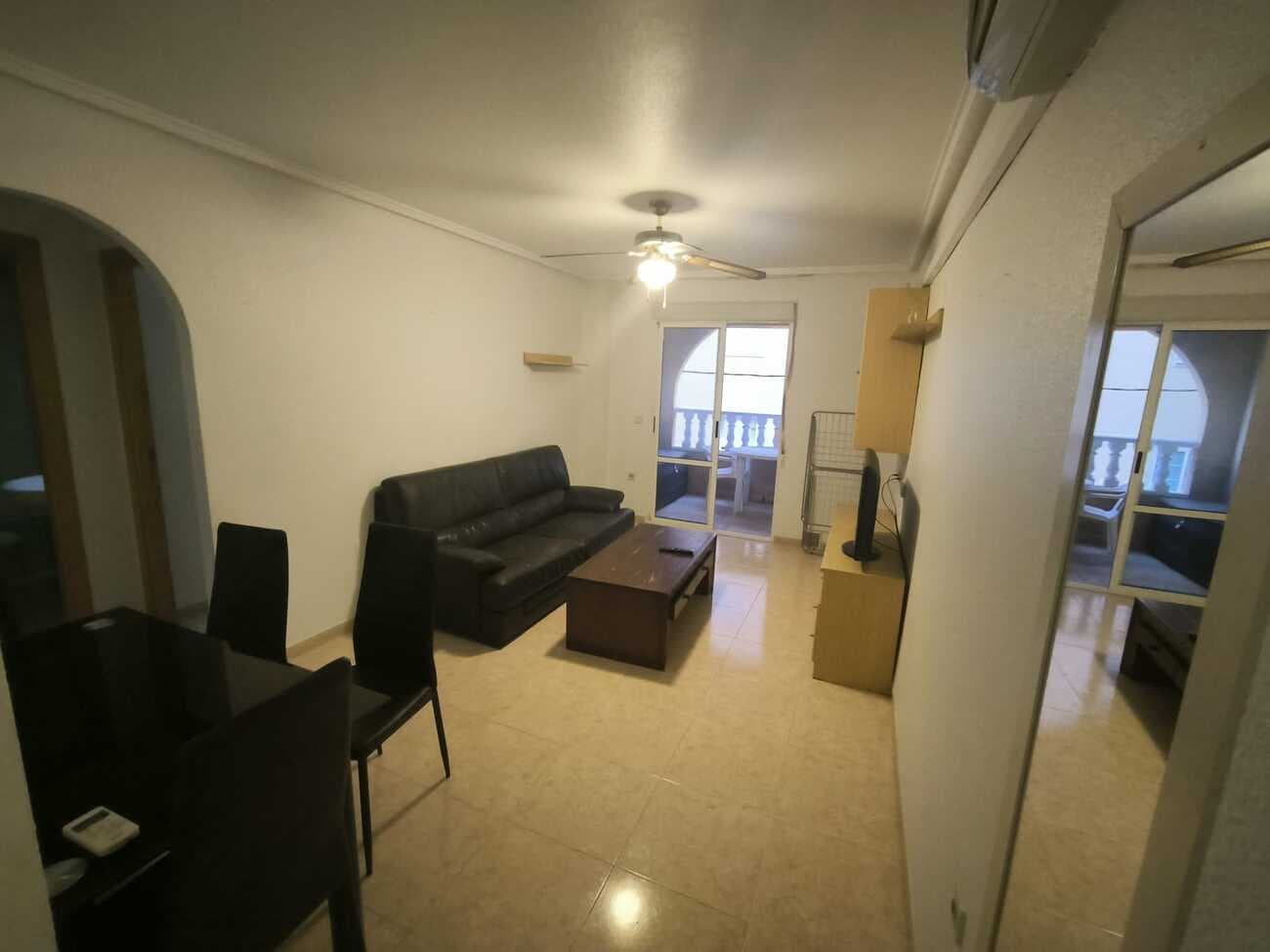 Bedrooms: 2, Bathrooms: 1, Apartment in Torrevieja, Alicante, Spain