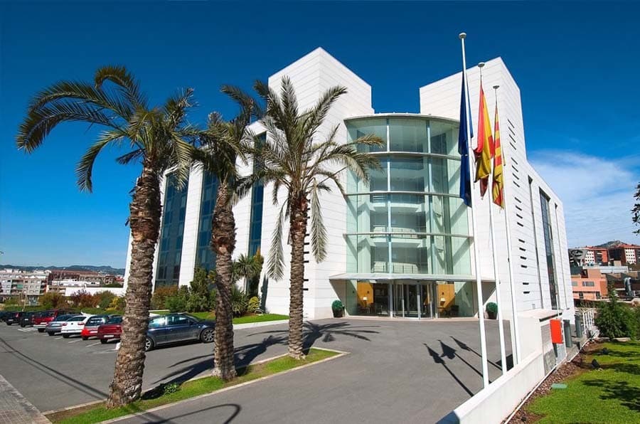 Approx. 120 Rooms | Barcelona Province | SpainExceptional opportunity to acquire a substantial 4-star hotel asset located within the Barcelona Metropolitan Area, one of the most sought-after hotel investment markets in Southern Europe.Positioned in a strategic location with excellent access to Barcelona city centre, Barcelona-El Prat International Airport, major business districts, exhibition venues and key transport links, this hotel benefits from a diversified customer base and strong year-round demand.Unlike many hospitality assets that depend heavily on seasonal tourism, this property attracts a balanced mix of corporate travellers, conference delegates, sports-related visitors, international tourists and leisure guests, helping to create a stable and resilient trading environment.Investment Highlights✔ Approx. 120 Guest Rooms✔ Established 4-Star Hotel✔ Barcelona Metropolitan Area✔ Strong Corporate, Leisure and MICE Demand✔ Restaurant, Bar and Event Facilities✔ Outdoor Swimming Pool and Gymnasium✔ Meeting & Conference Facilities✔ Parking and Ancillary Revenue Streams✔ Excellent Transport Connections✔ Year-Round Business ActivityBarcelona: One of Europe’s Leading Hotel MarketsBarcelona continues to attract significant domestic and international investment thanks to its position as one of Europe’s leading destinations for tourism, business, conferences and events.The city benefits from a unique combination of:• International Tourism• Corporate Travel• Trade Fairs and Exhibitions• Conferences and Events• Sports Tourism• Medical and Educational TravelThis diversified demand profile supports long-term hotel performance and provides a solid foundation for future growth.Multiple Revenue StreamsThe hotel benefits from a range of income-generating departments, including:• Accommodation• Food & Beverage Operations• Meeting & Conference Facilities• Corporate Events• Parking Revenue• Ancillary Guest ServicesThis diversified revenue structure provides additional resilience while creating opportunities for operational optimisation and future value enhancement.An Opportunity for Long-Term GrowthWith its strategic location, established operation and exposure to one of Spain’s strongest hospitality markets, this hotel represents an attractive opportunity for hotel operators, family offices, private investors and hospitality investment funds seeking a substantial asset with long-term growth potential.Further information is available to qualified investors upon request.