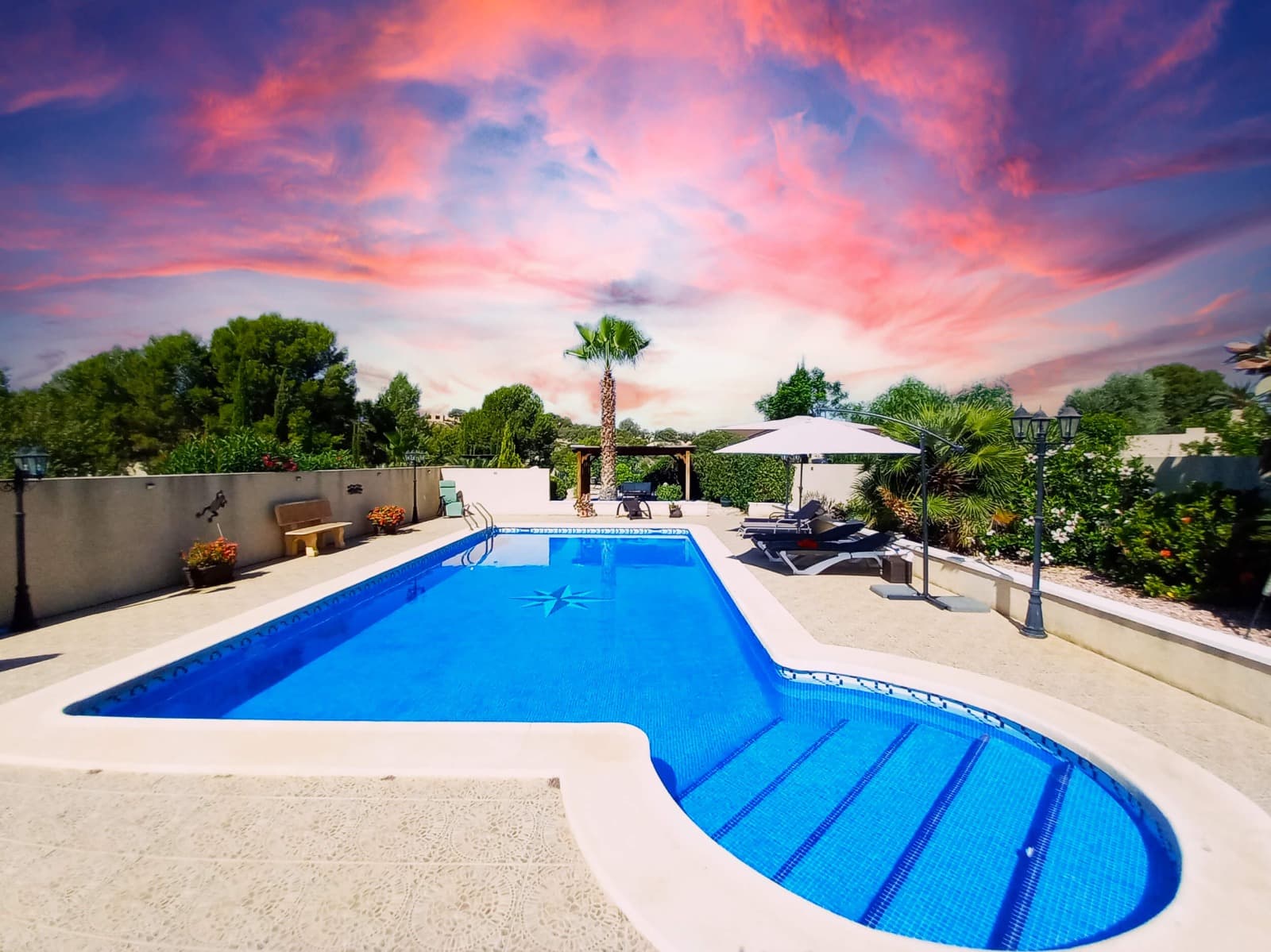 Spacious Villa with Pool & Tourist License in El Salado, AbanillaThis well-maintained 3-bedroom, 2-bathroom villa offers 169 m² of living space on a 780 m² plot, providing plenty of indoor and outdoor space to enjoy. The property features two fully equipped kitchens, a large pool, a barbecue area, and multiple terraces, including a rooftop terrace with great views. The garden is beautifully maintained, and the home is equipped with air conditioning in all rooms, a fireplace, and a basement for additional storage. Two pergolas offer shaded areas for outdoor relaxation.The property is fully legal and comes with a tourist license, making it a great option for private use or rental income.About the AreaLocated in El Salado, Abanilla, this villa is in a peaceful and welcoming community with a mix of Spanish and international residents. The area is known for its beautiful landscapes, traditional charm, and relaxed lifestyle. Despite its tranquil setting, it offers good access to major destinations: Alicante Airport is just 45 minutes away, and the beach is around an hour's drive.If you're looking for a spacious home in a quiet yet well-connected location, this property is a fantastic choice. Contact us today to arrange a viewing!We have a large portfolio of properties in the Costa Blanca and Costa Calida areas, specialising in country properties, villas, fincas, building plots and design and build options in the Alicante and Murcia regions with a particular emphasis on Elda, Monovar, Pinoso, Sax, Villena, Aspe, Fortuna, Albacete and many more surrounding areas. We have been established since 2004 and have decades of experience between the team which we bring to bear to help you find and secure your new dream home. We help you every step of the way to make sure your purchase in Spain is safe and hassle free. We are not here to sell you a property, we are here to help you realise your dream and find what is right for you. With us you are in the safest hands. Contact us now to have a no obligation chat about how you too can realise your dreams.